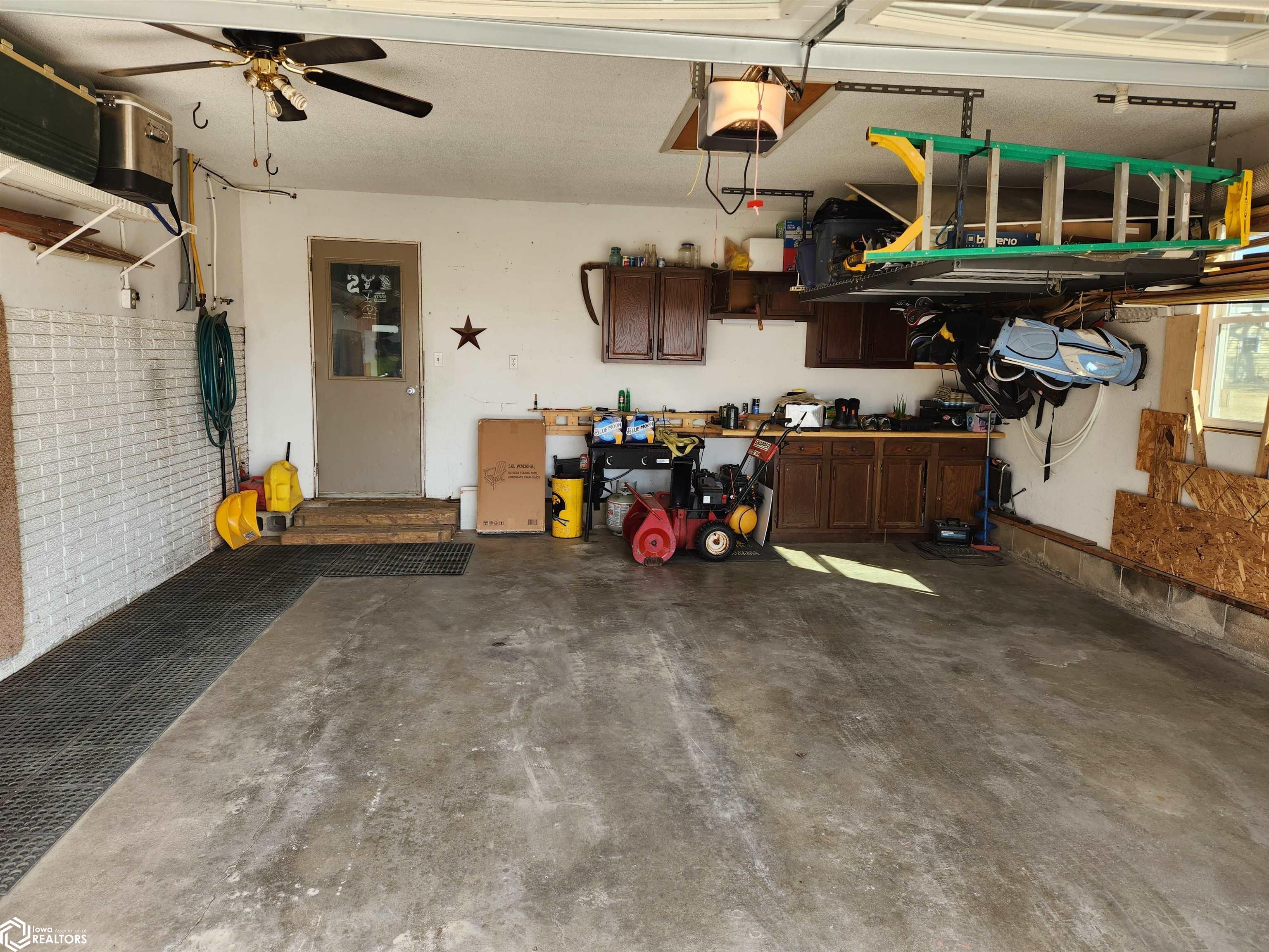 707 E Harrison Street, Toledo, Iowa image 12