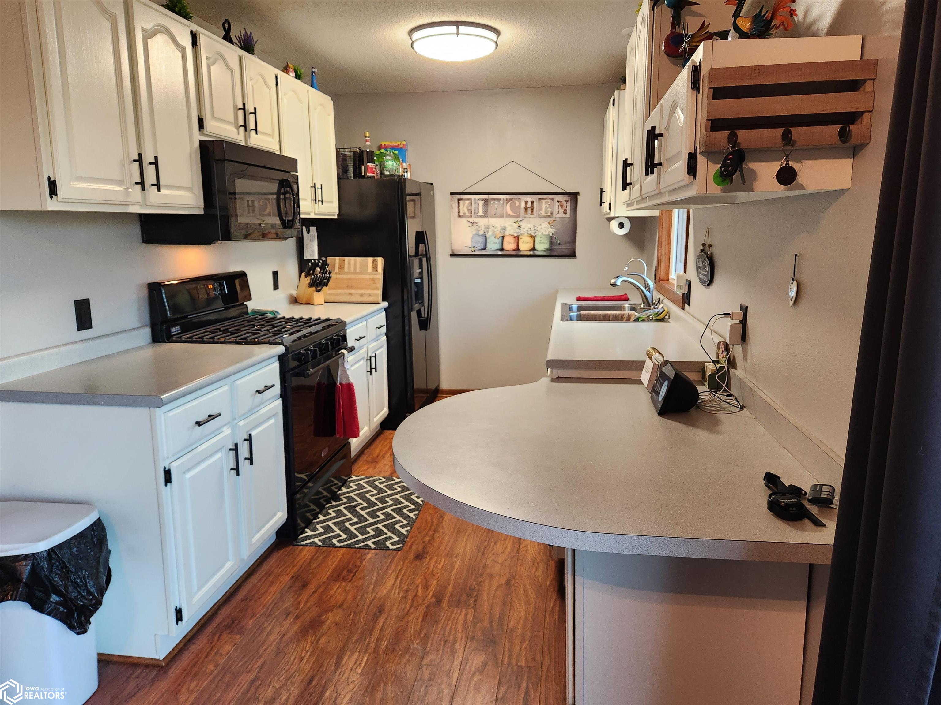 707 E Harrison Street, Toledo, Iowa image 3