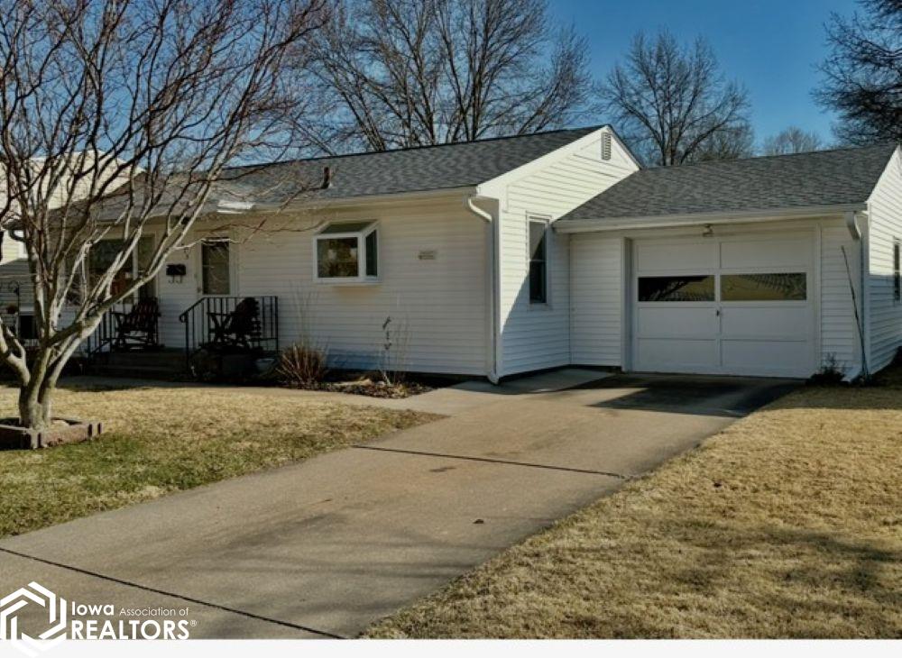 415 Denmark Street, Burlington, Iowa image 7