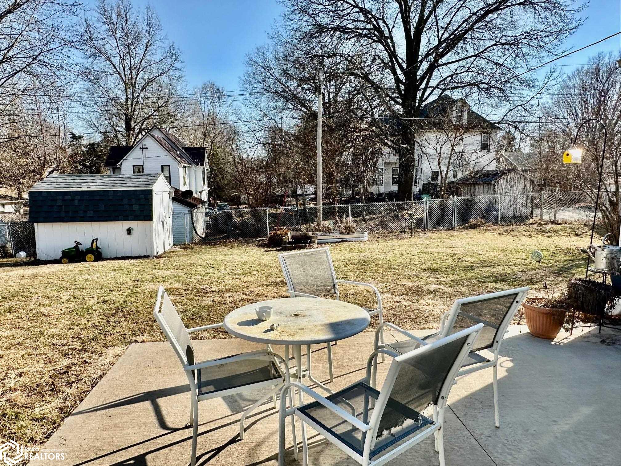 415 Denmark Street, Burlington, Iowa image 8
