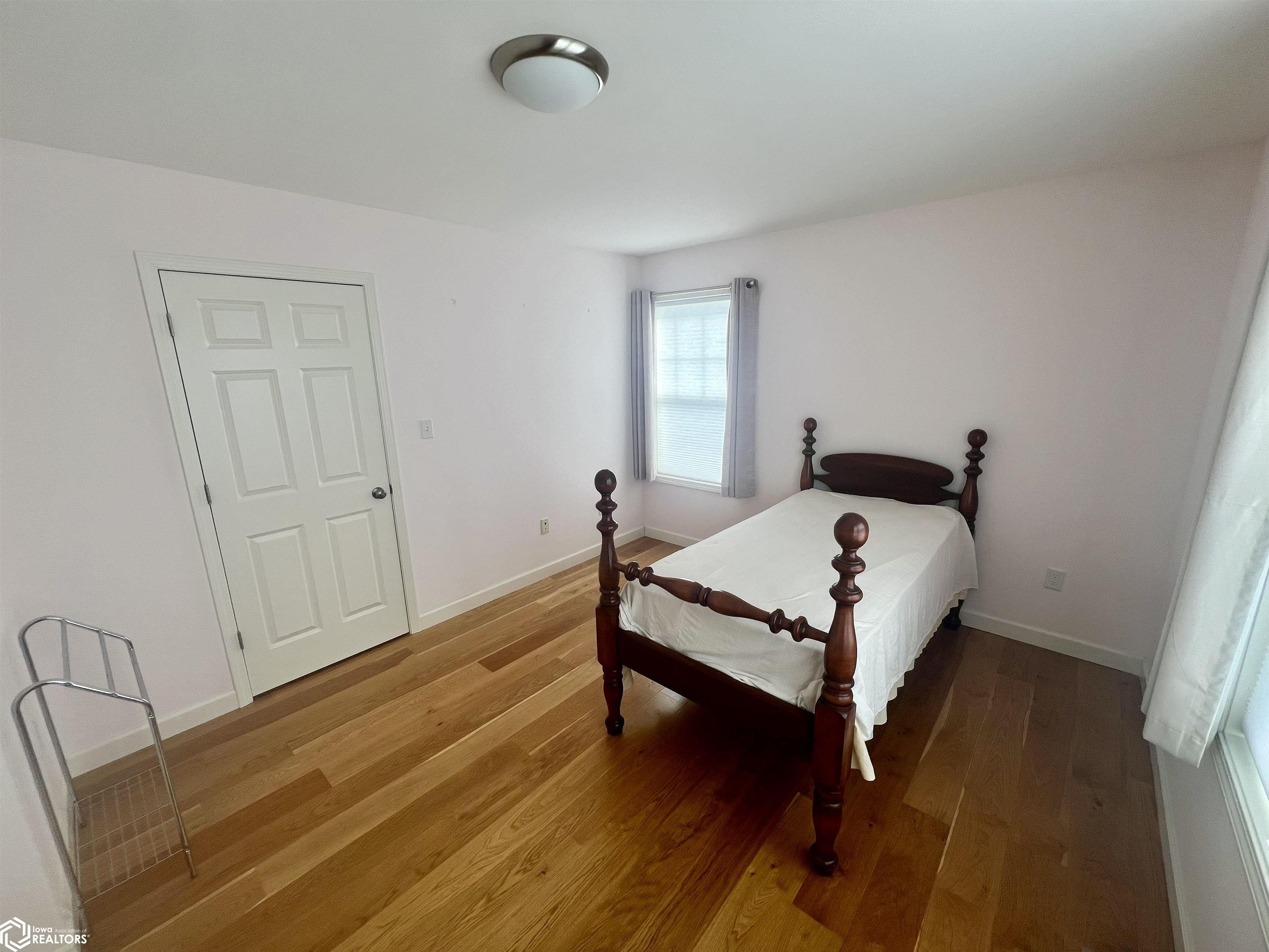 2140 Jade Lane, Fairfield, Iowa image 29