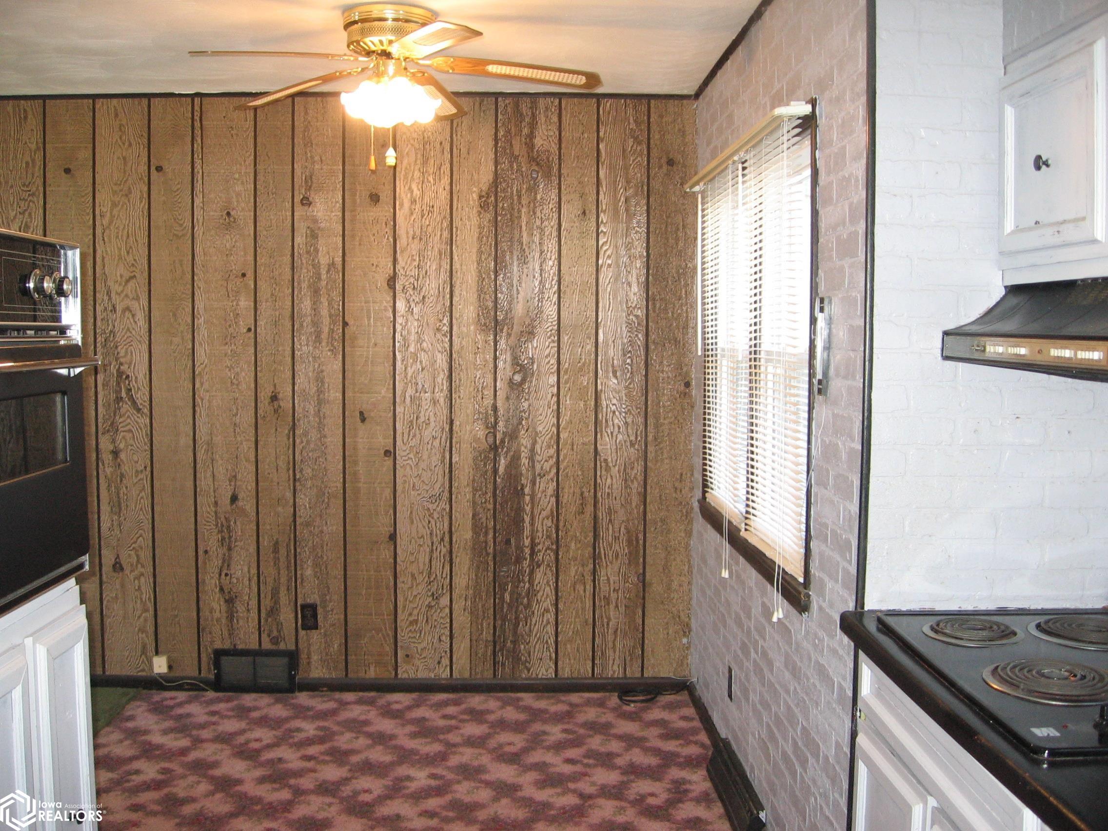 328 Boulevard Road, Keokuk, Iowa image 5
