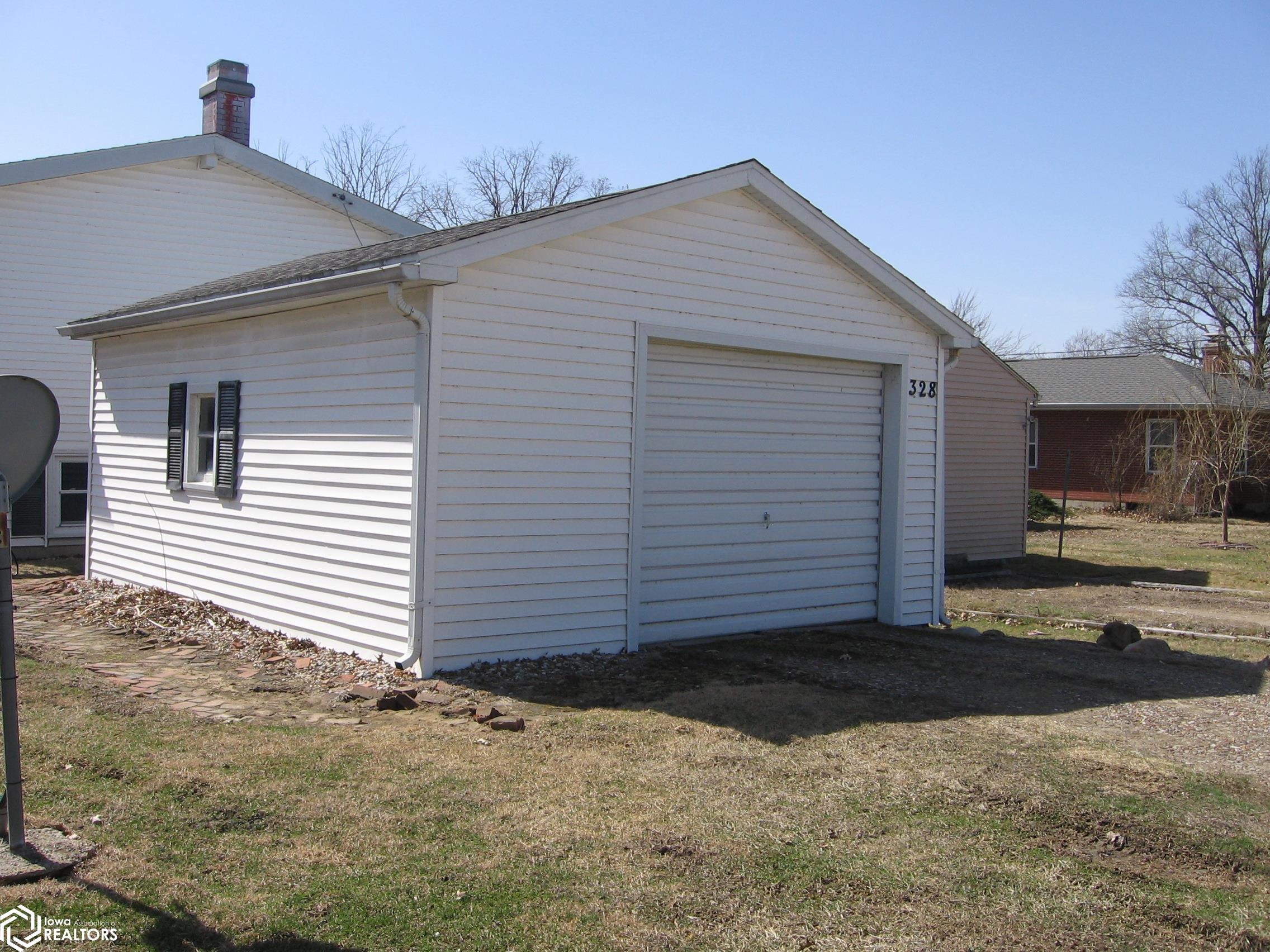 328 Boulevard Road, Keokuk, Iowa image 39