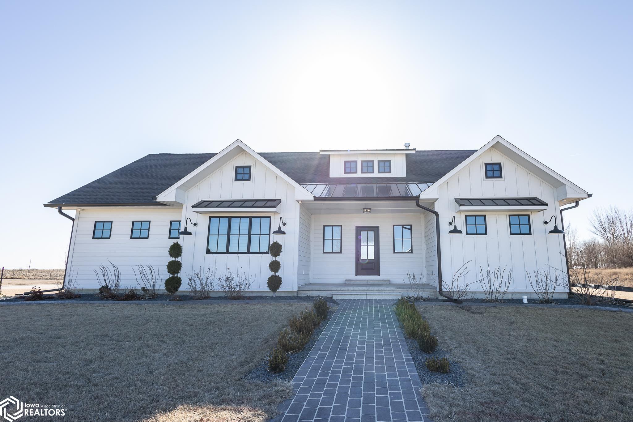 325 W Fuller Drive, Garner, Iowa image 1