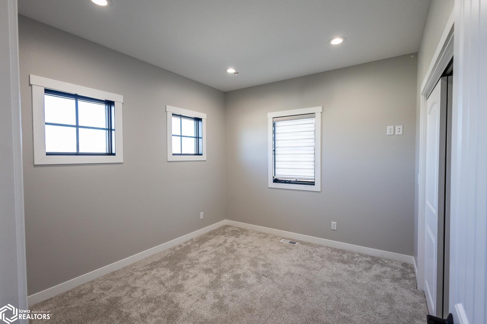 325 W Fuller Drive, Garner, Iowa image 14