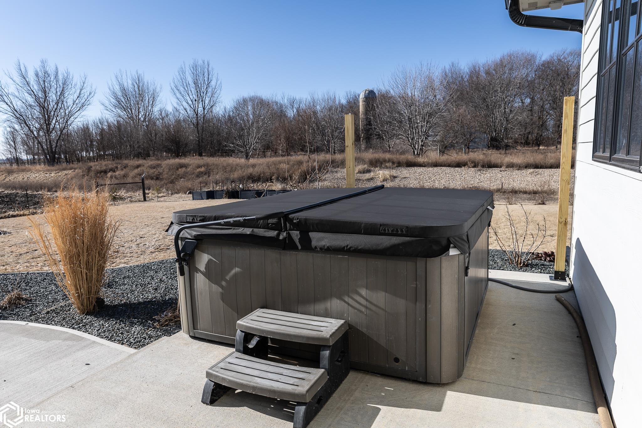 325 W Fuller Drive, Garner, Iowa image 4