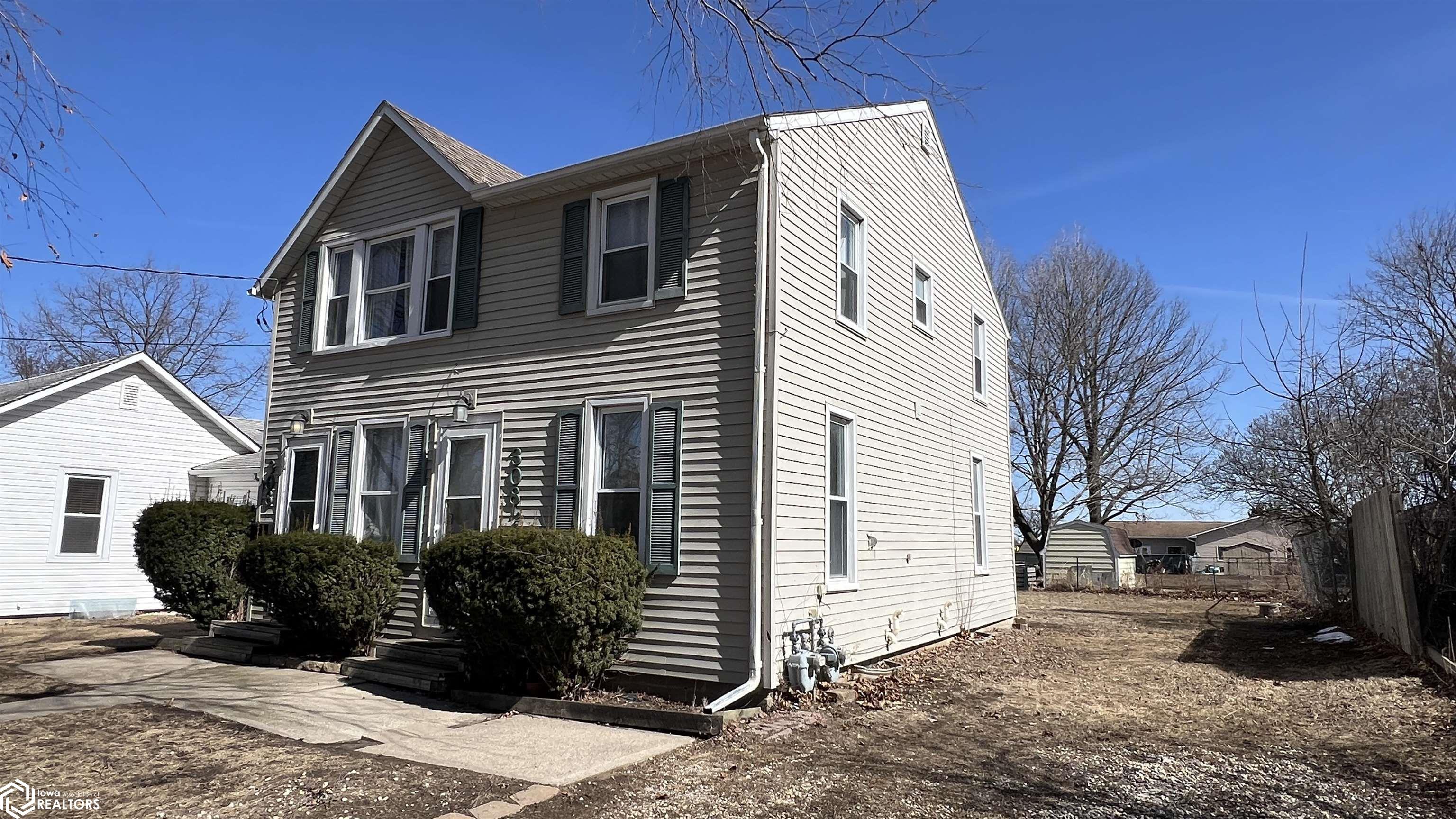 308 S 12th Street, Clear Lake, Iowa image 2