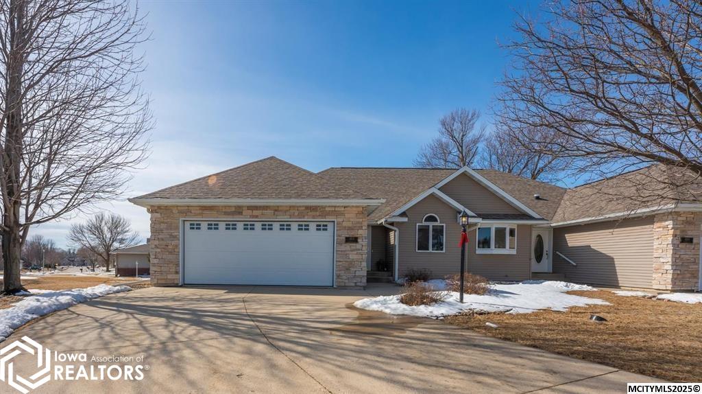 3253 Pinnacle Court, Mason City, Iowa image 1