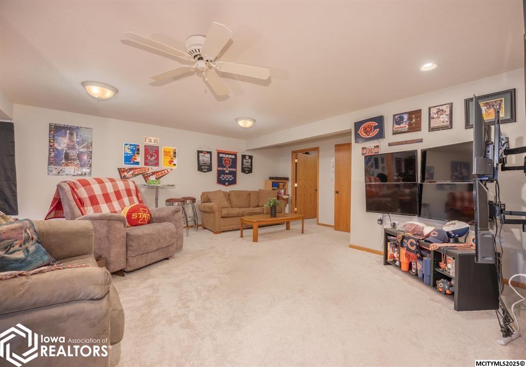 3253 Pinnacle Court, Mason City, Iowa image 16