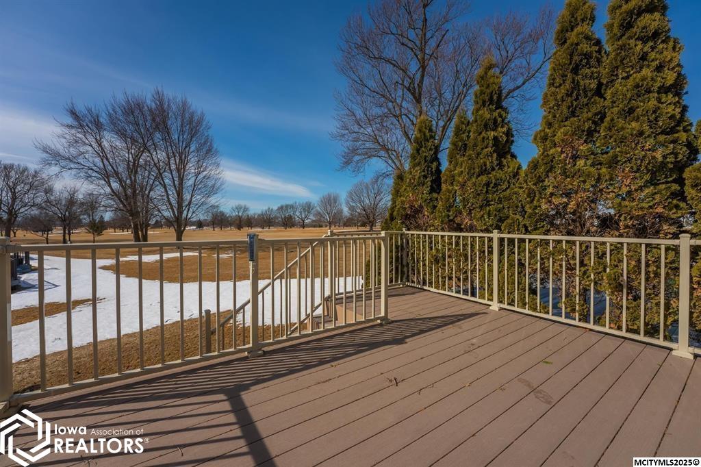 3253 Pinnacle Court, Mason City, Iowa image 23