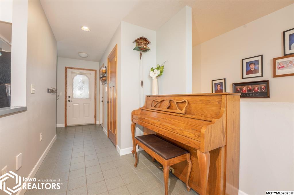 3253 Pinnacle Court, Mason City, Iowa image 4
