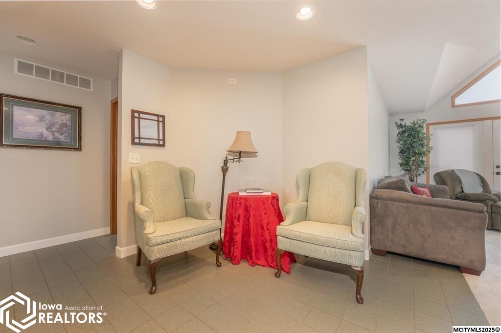 3253 Pinnacle Court, Mason City, Iowa image 8