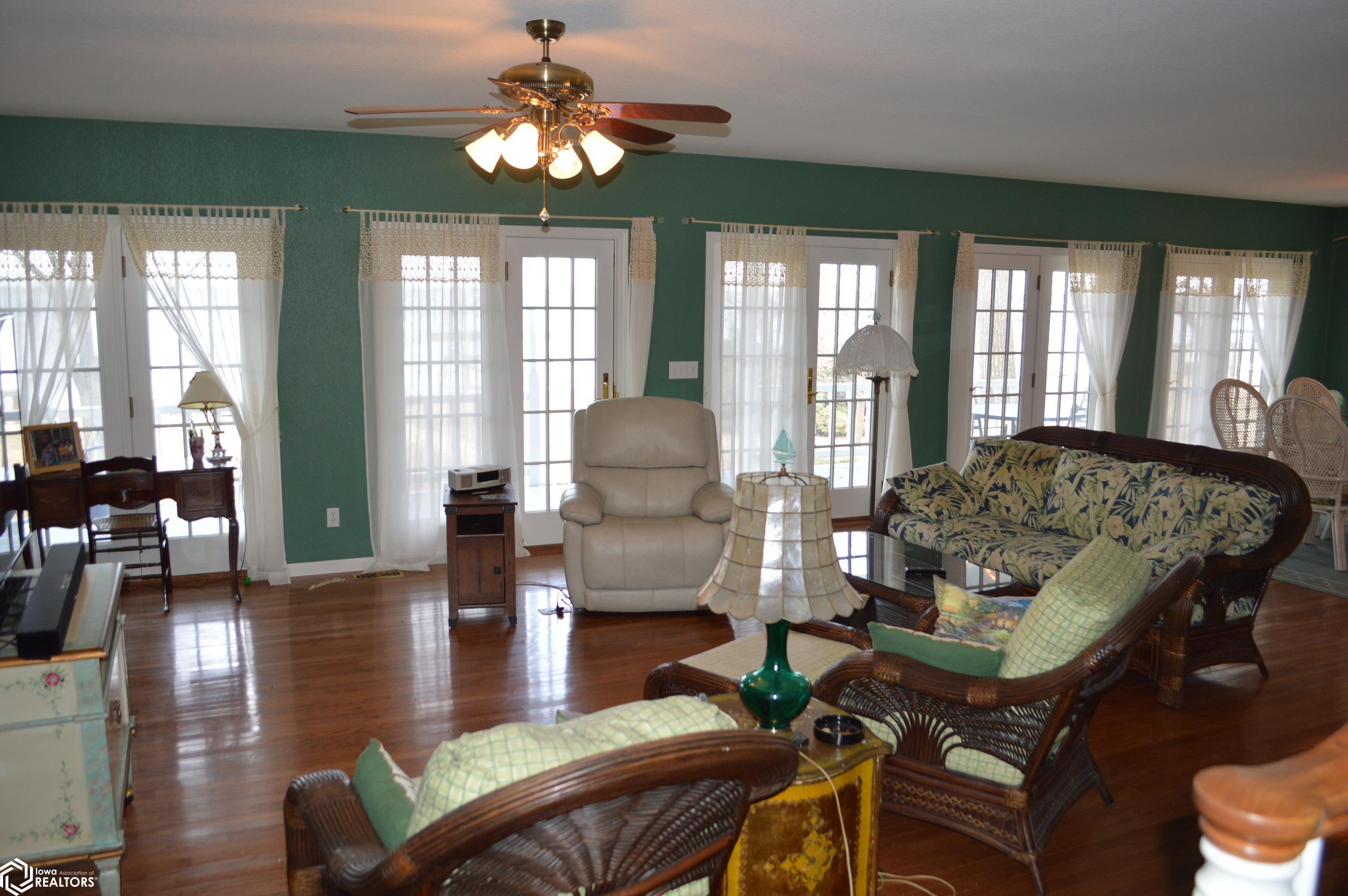 5882 S Shore Drive, Clear Lake, Iowa image 12