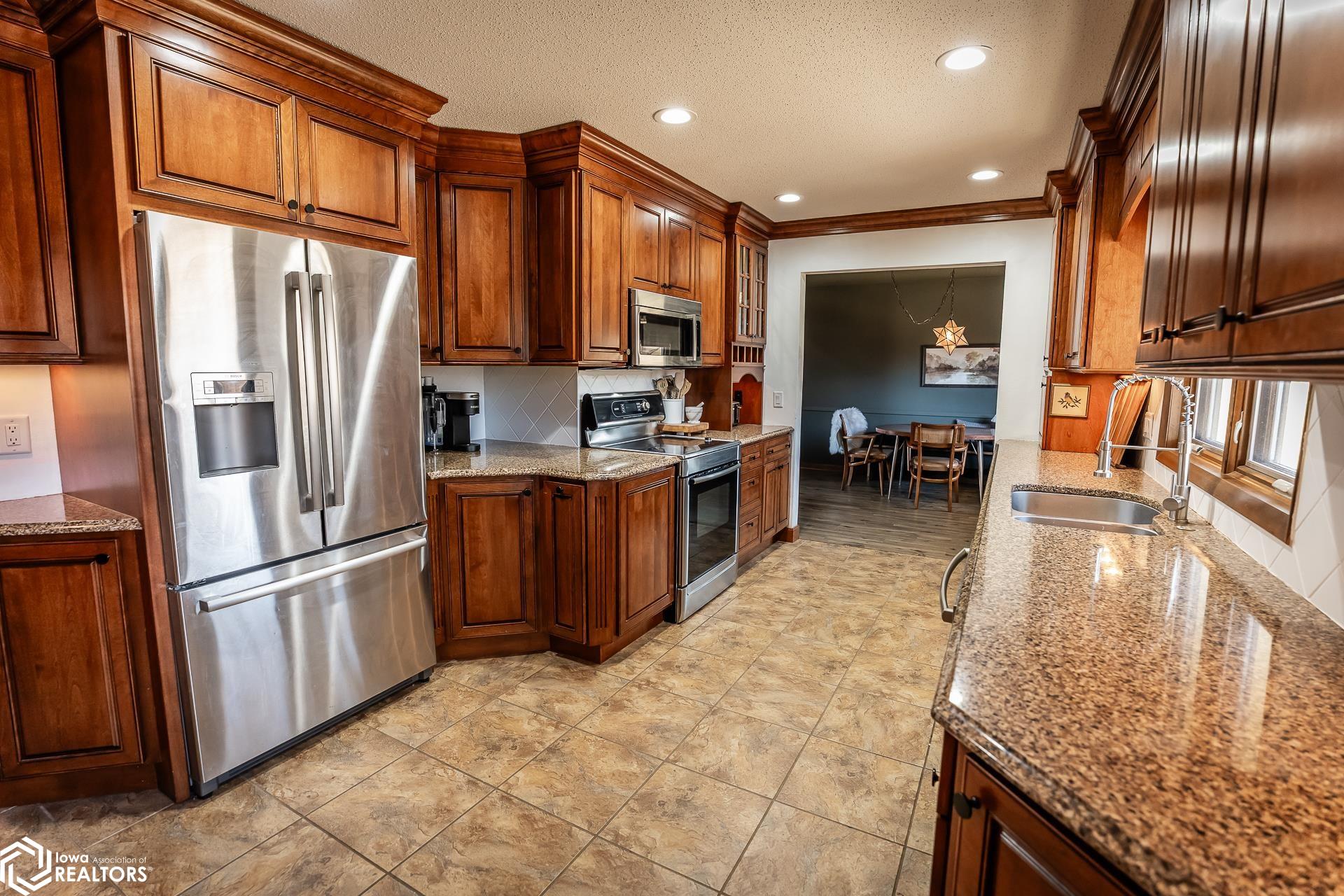 1717 Country Club Place, Marshalltown, Iowa image 20
