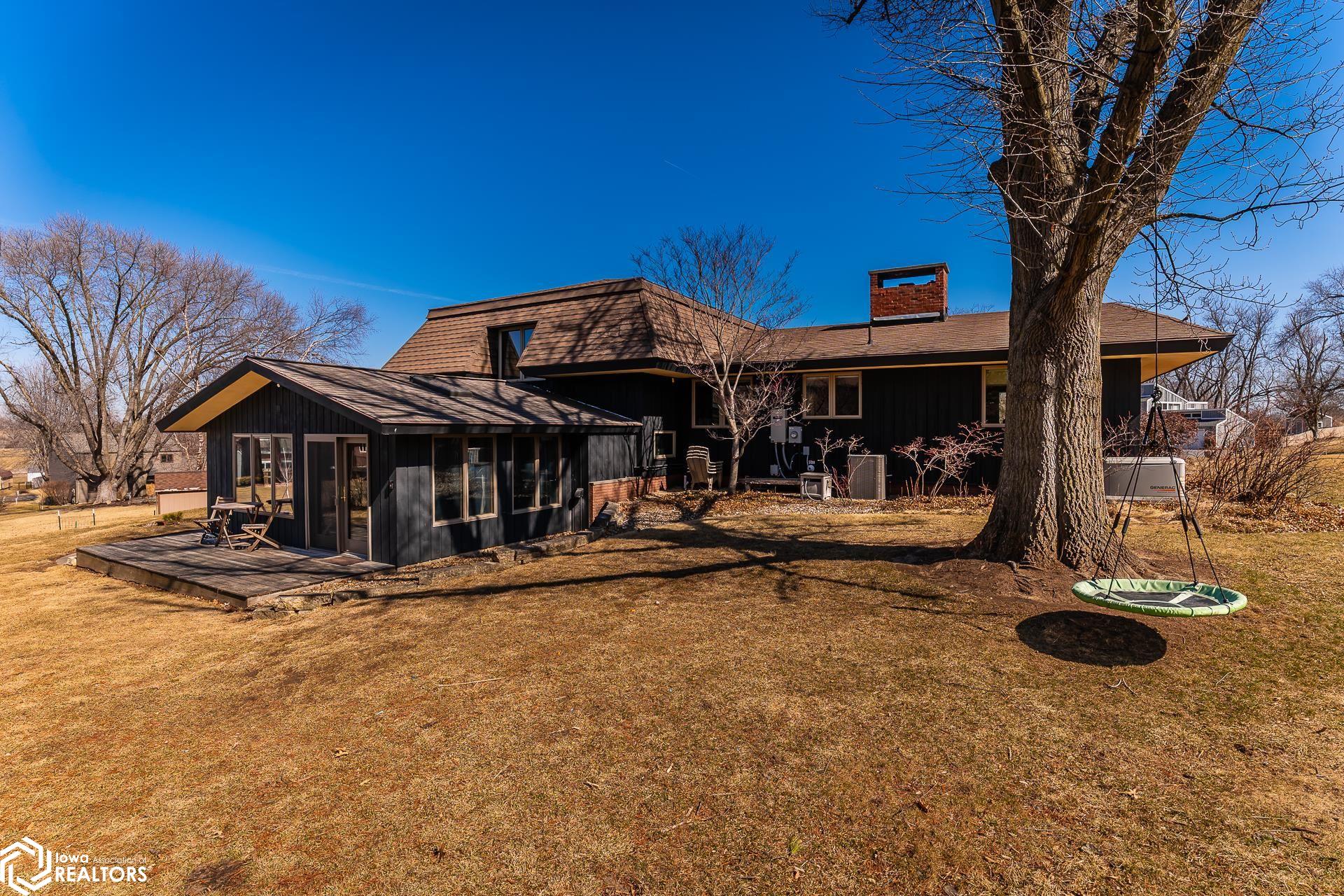 1717 Country Club Place, Marshalltown, Iowa image 6
