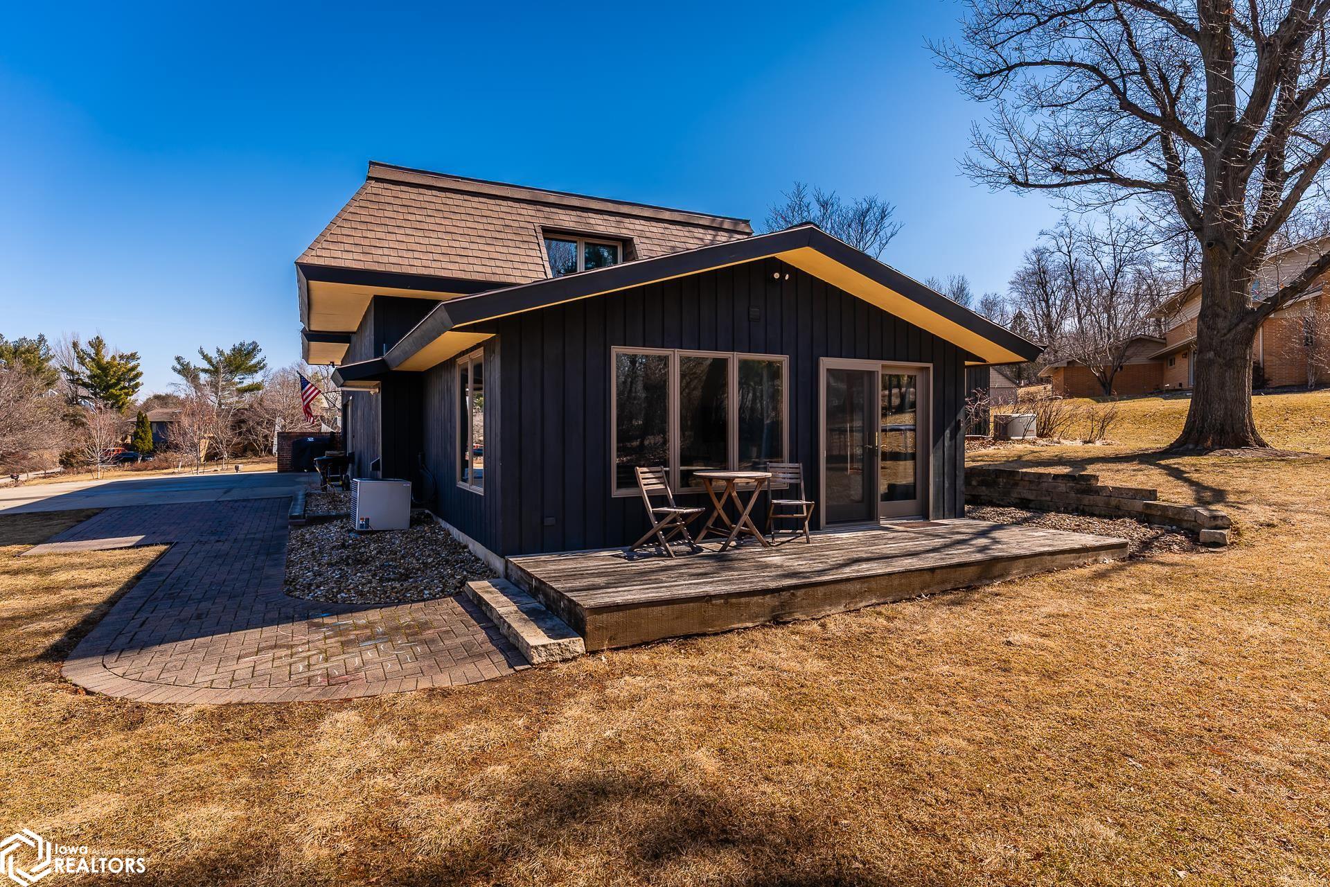1717 Country Club Place, Marshalltown, Iowa image 9