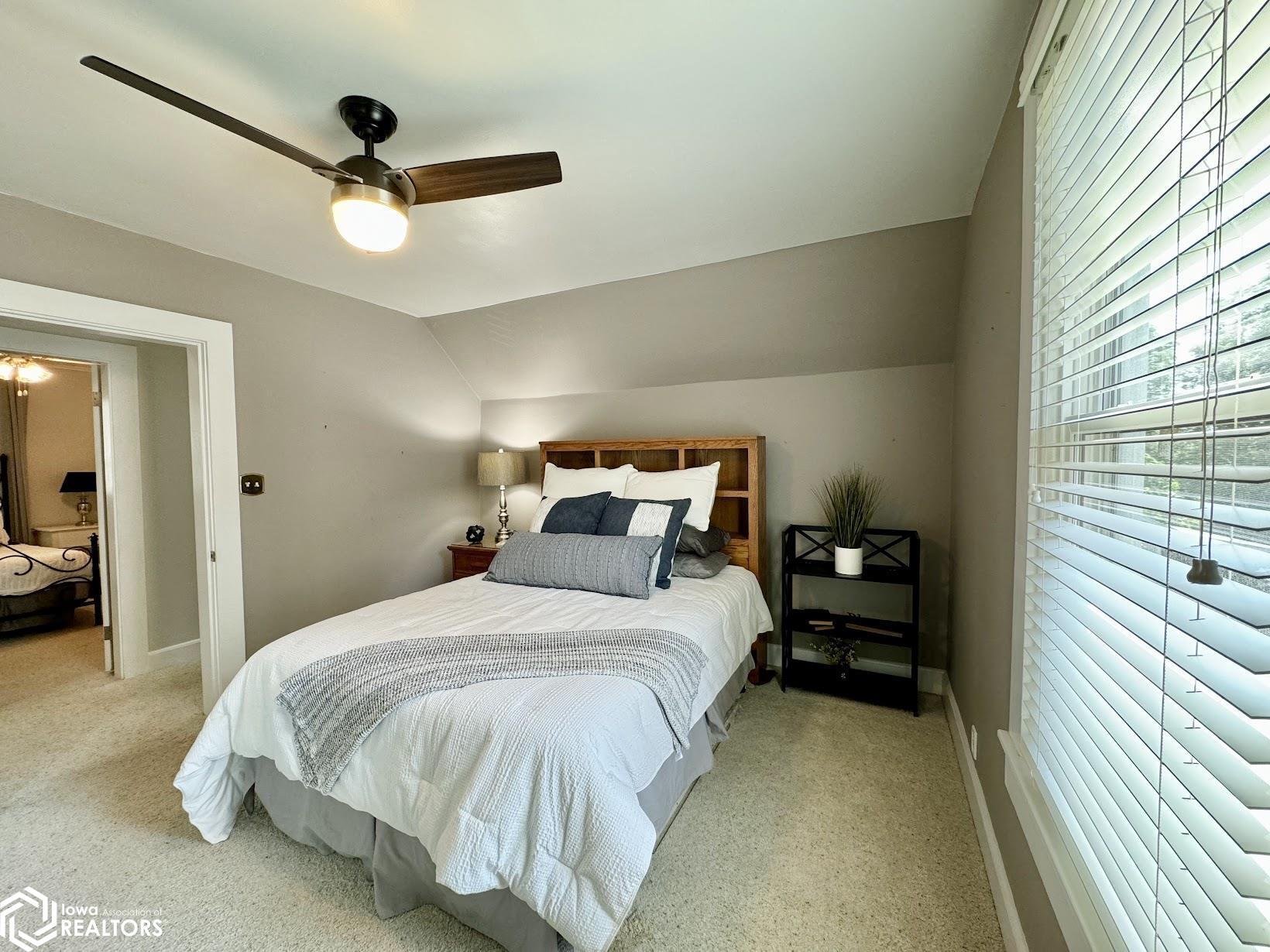 2072 Highland Avenue, Burlington, Iowa image 32