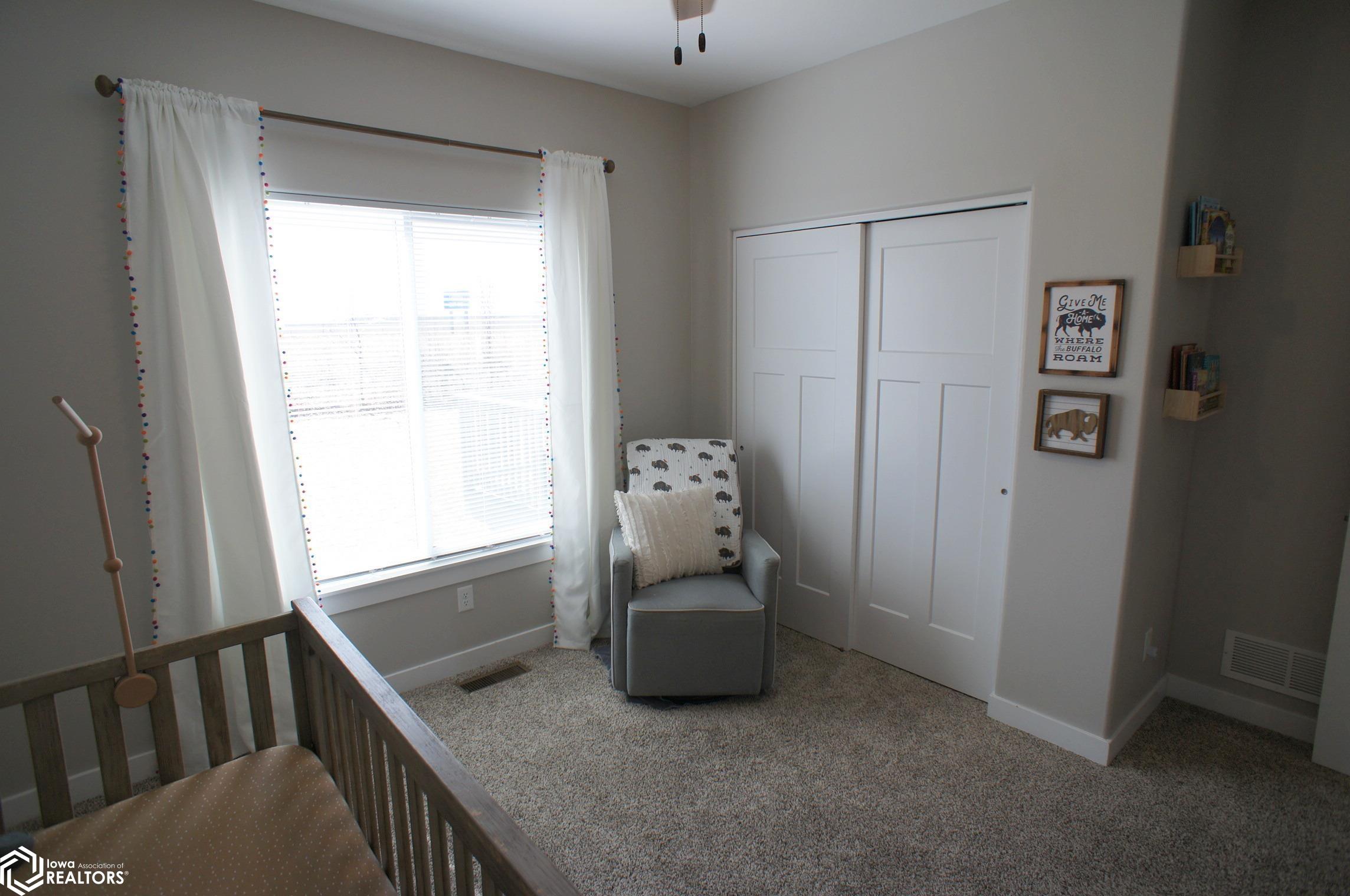 608 Oakwood Drive, Webster City, Iowa image 20