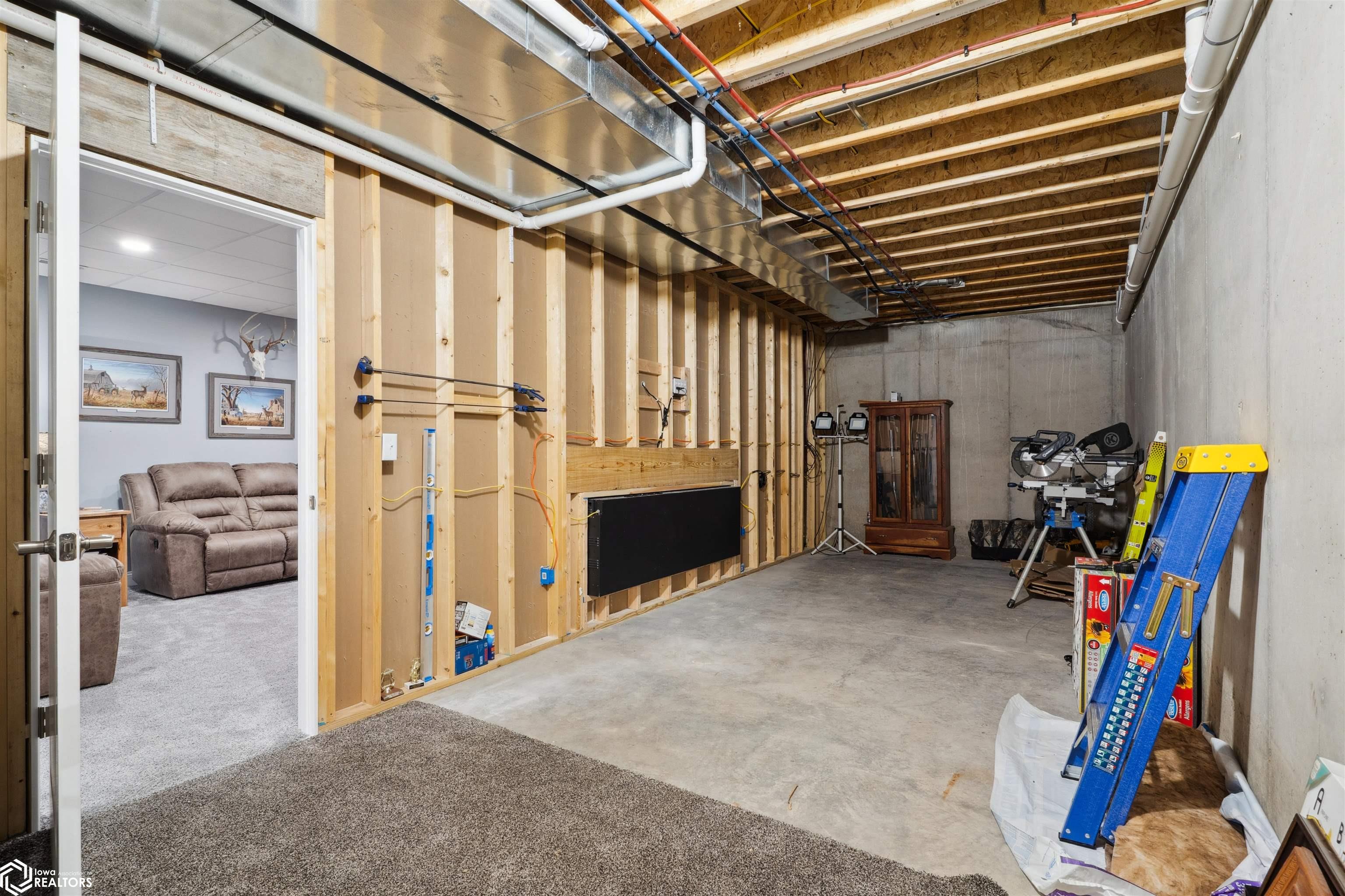 401 Center Street, Middletown, Iowa image 32