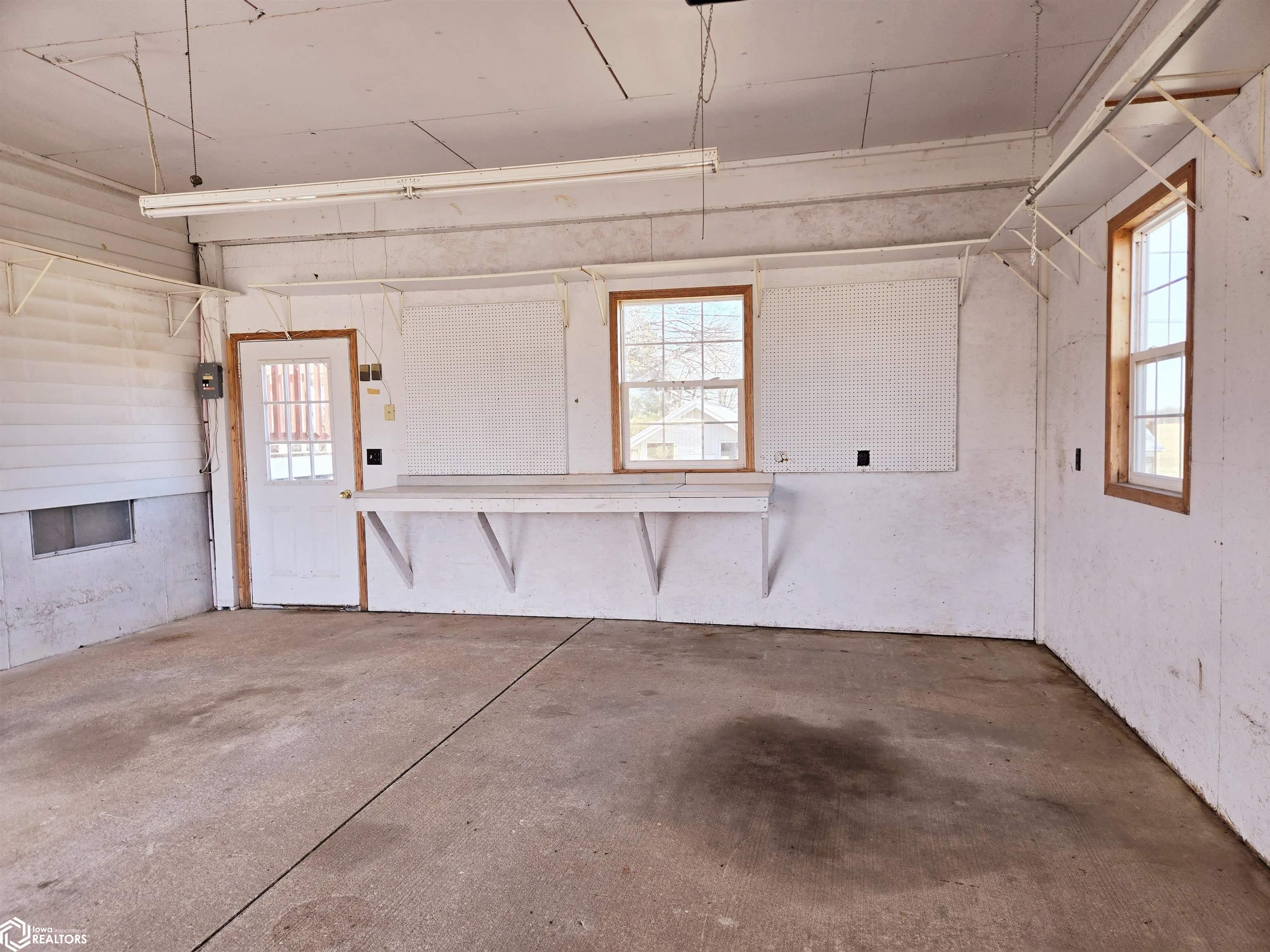 1213 Main Street, Montrose, Iowa image 32