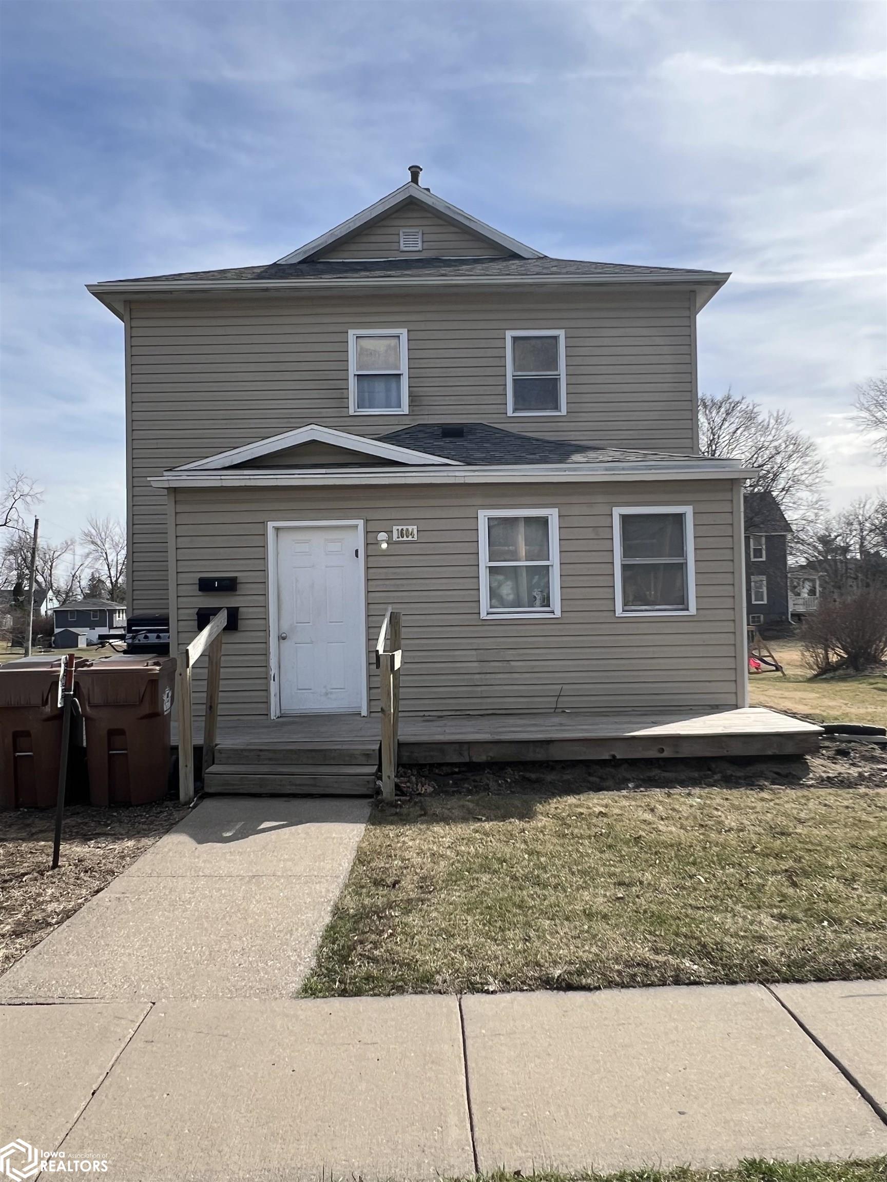 1604 5th Avenue, Grinnell, Iowa image 1