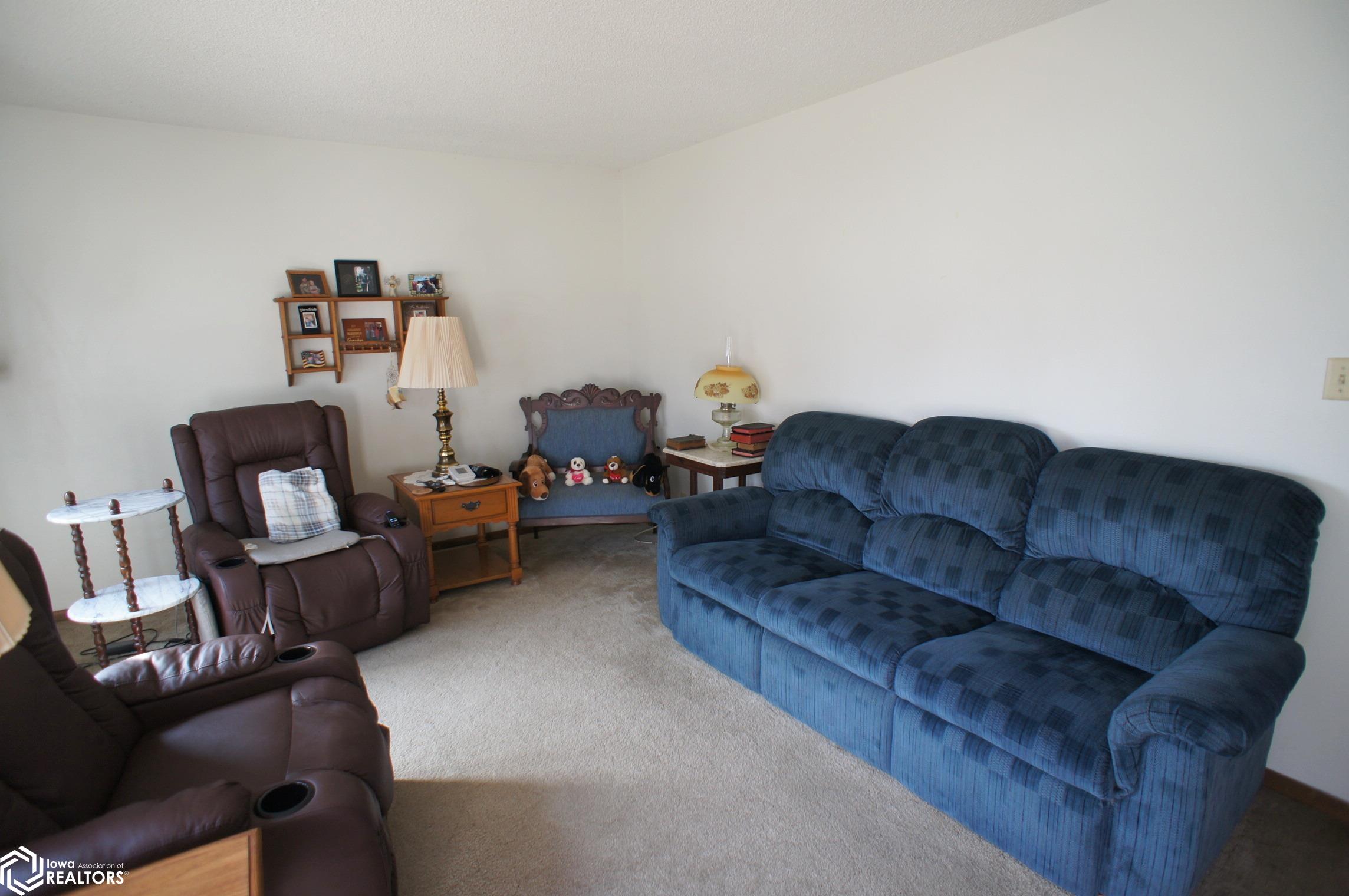 1507 Grand Street, Webster City, Iowa image 2