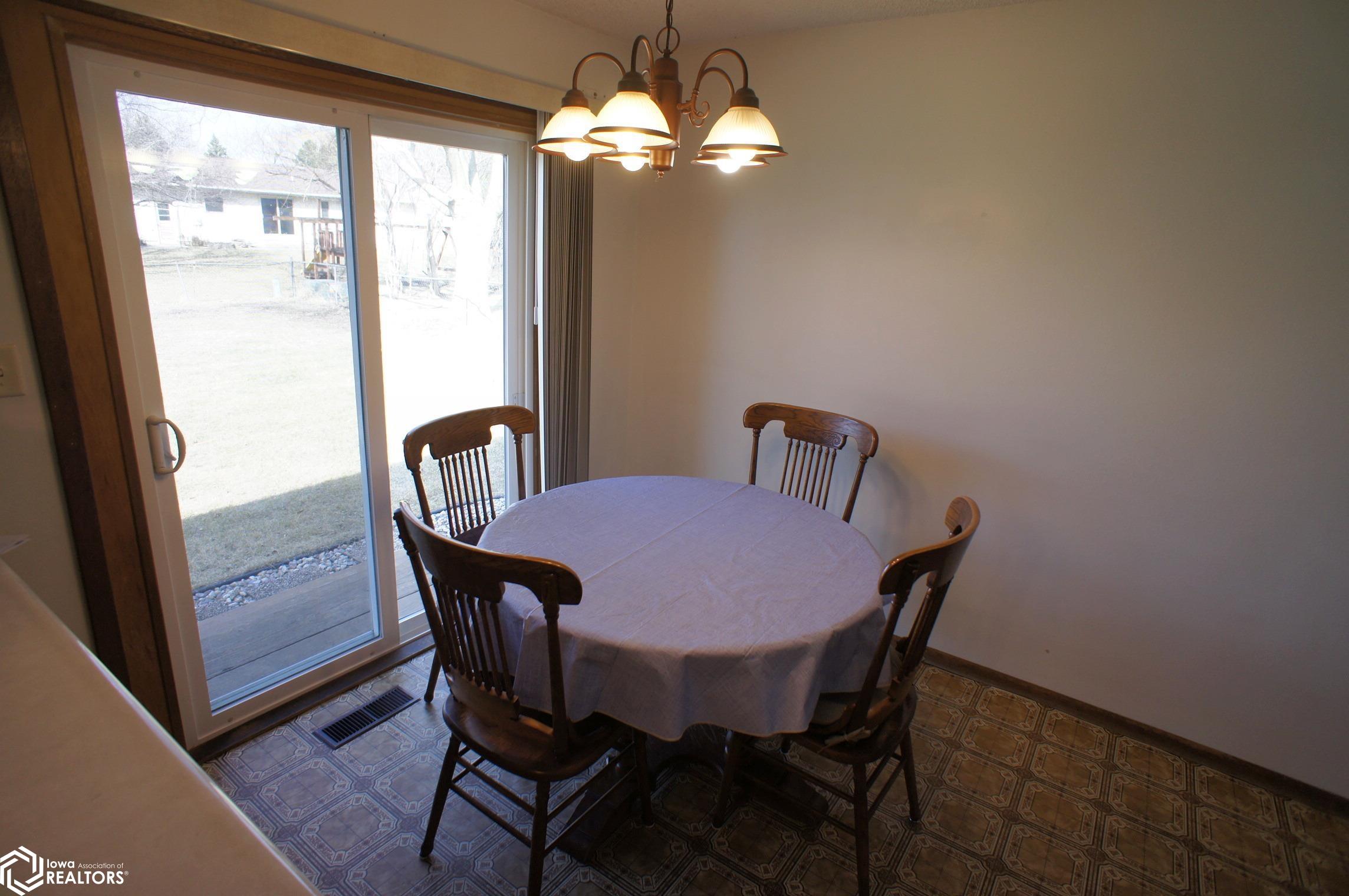 1507 Grand Street, Webster City, Iowa image 5