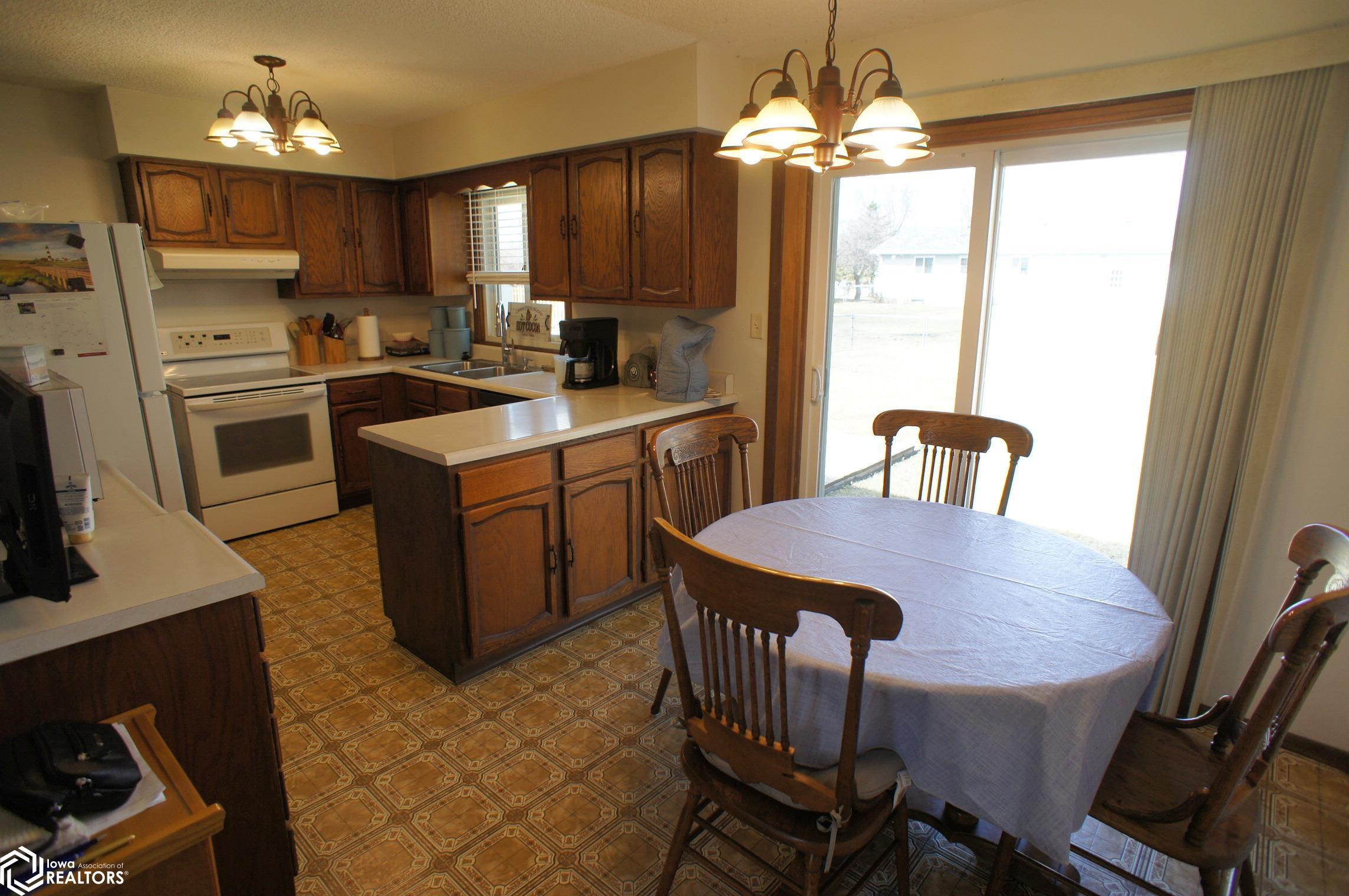 1507 Grand Street, Webster City, Iowa image 6