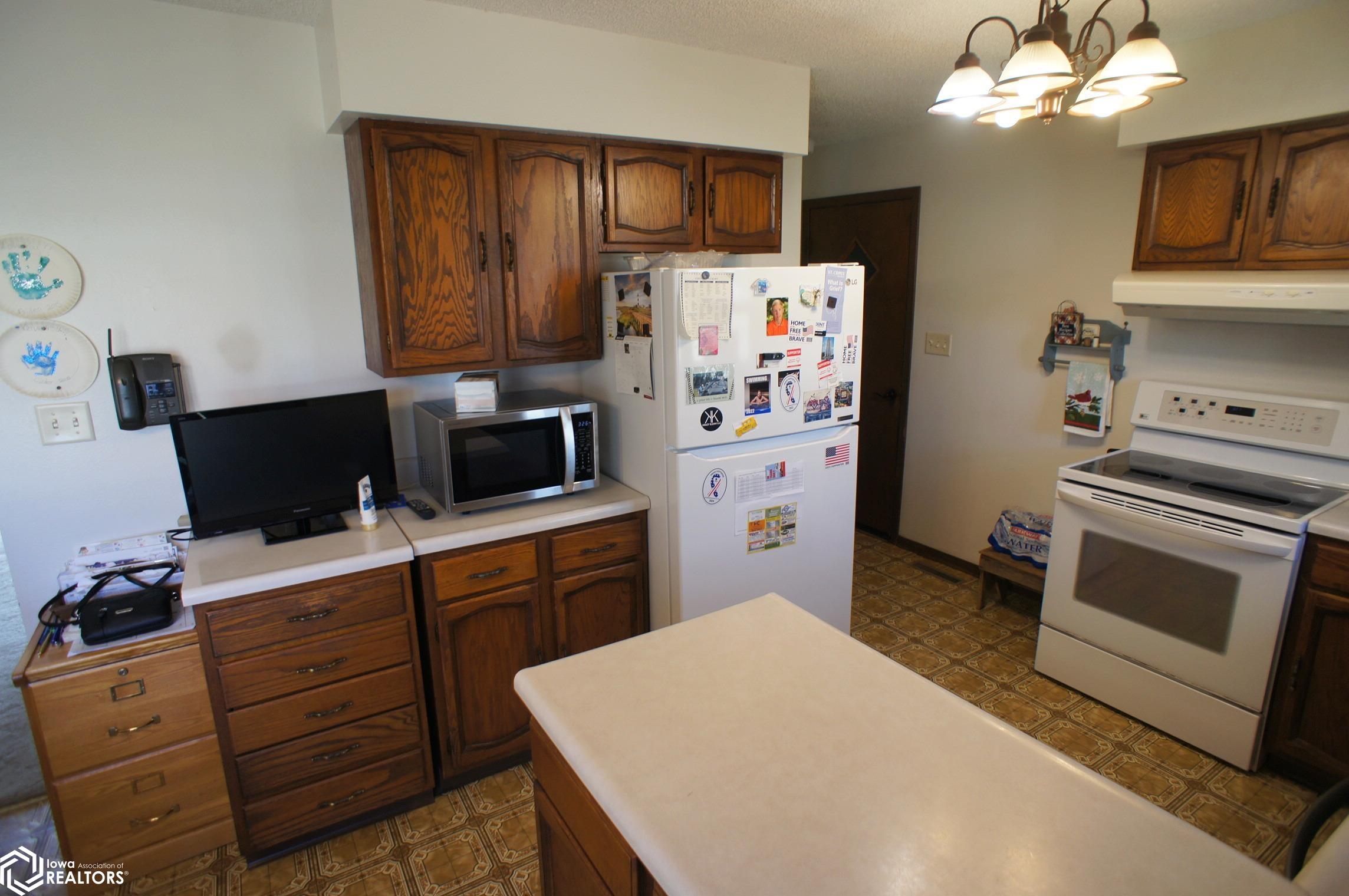 1507 Grand Street, Webster City, Iowa image 8