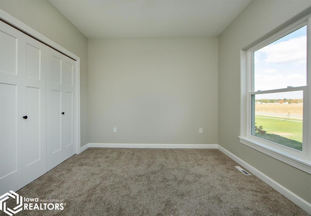 701 Mulberry Street, Janesville, Iowa image 10