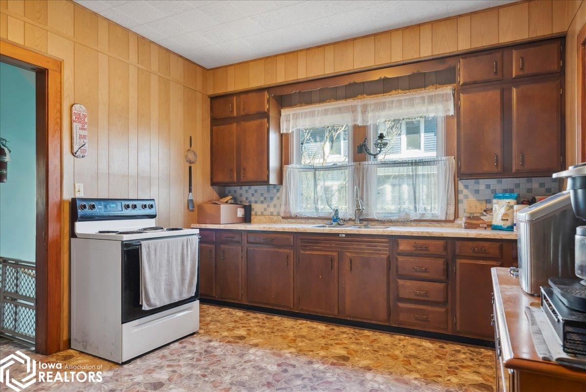 514 Washington Street, Gladbrook, Iowa image 16