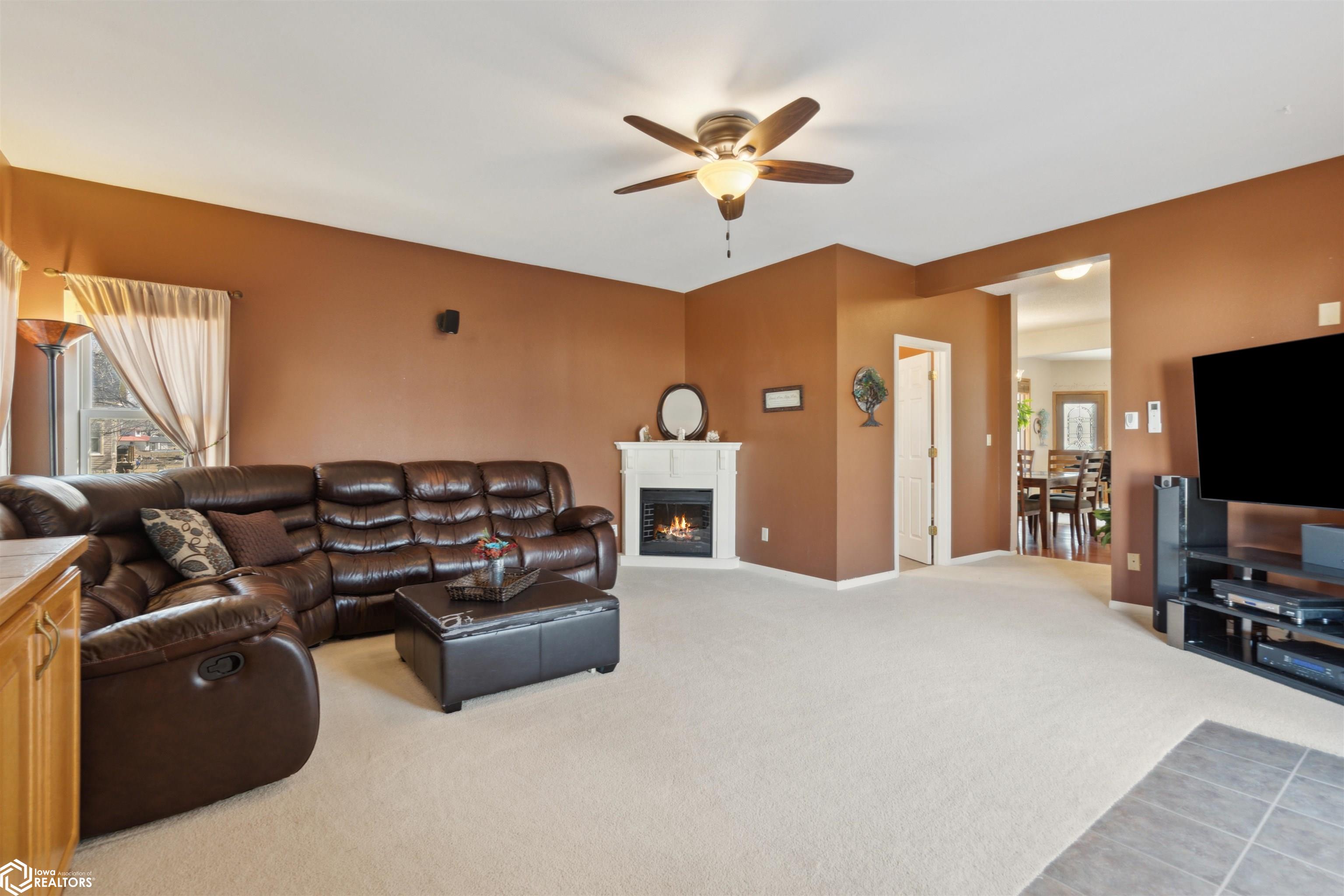 513 E Poplar Street, Roland, Iowa image 11