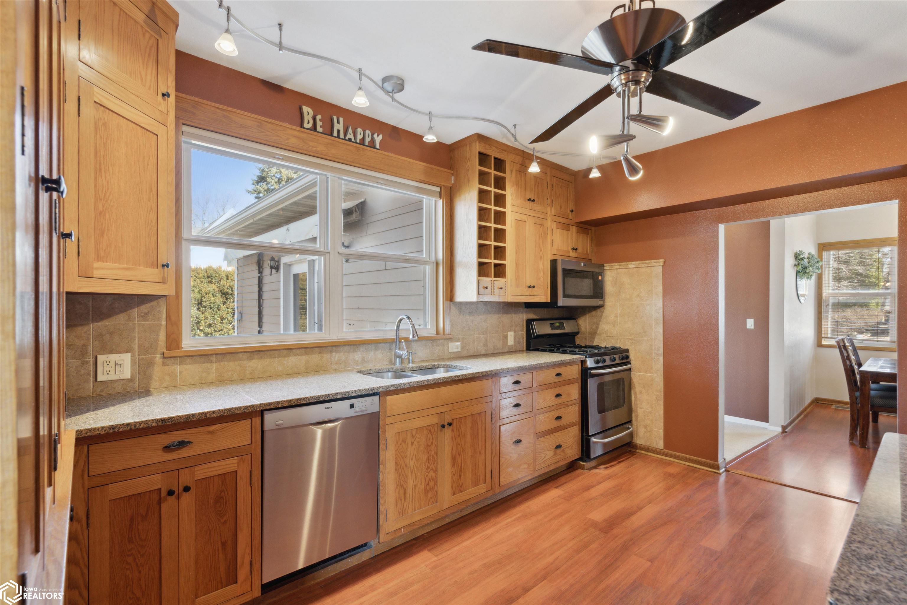 513 E Poplar Street, Roland, Iowa image 16