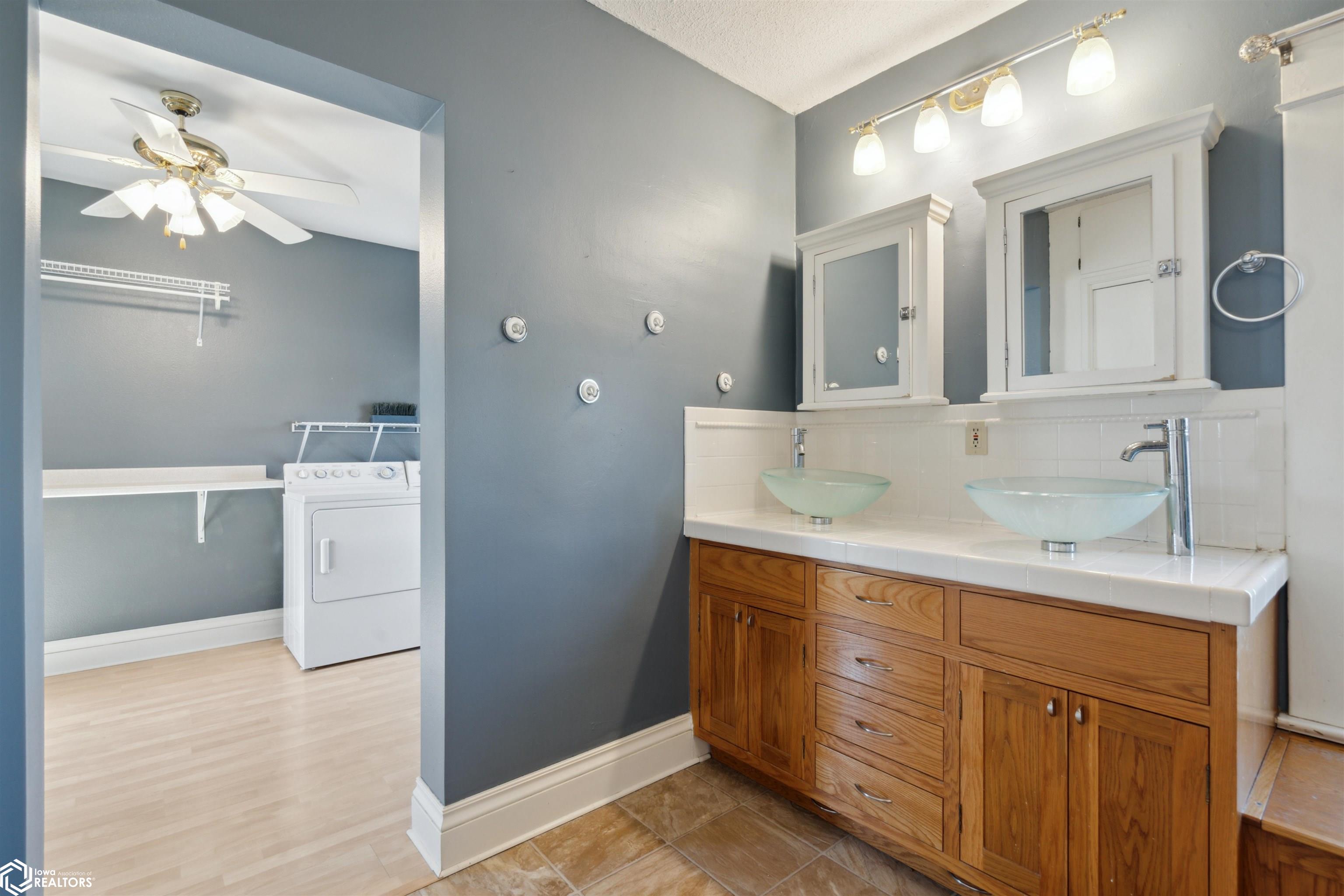 513 E Poplar Street, Roland, Iowa image 22