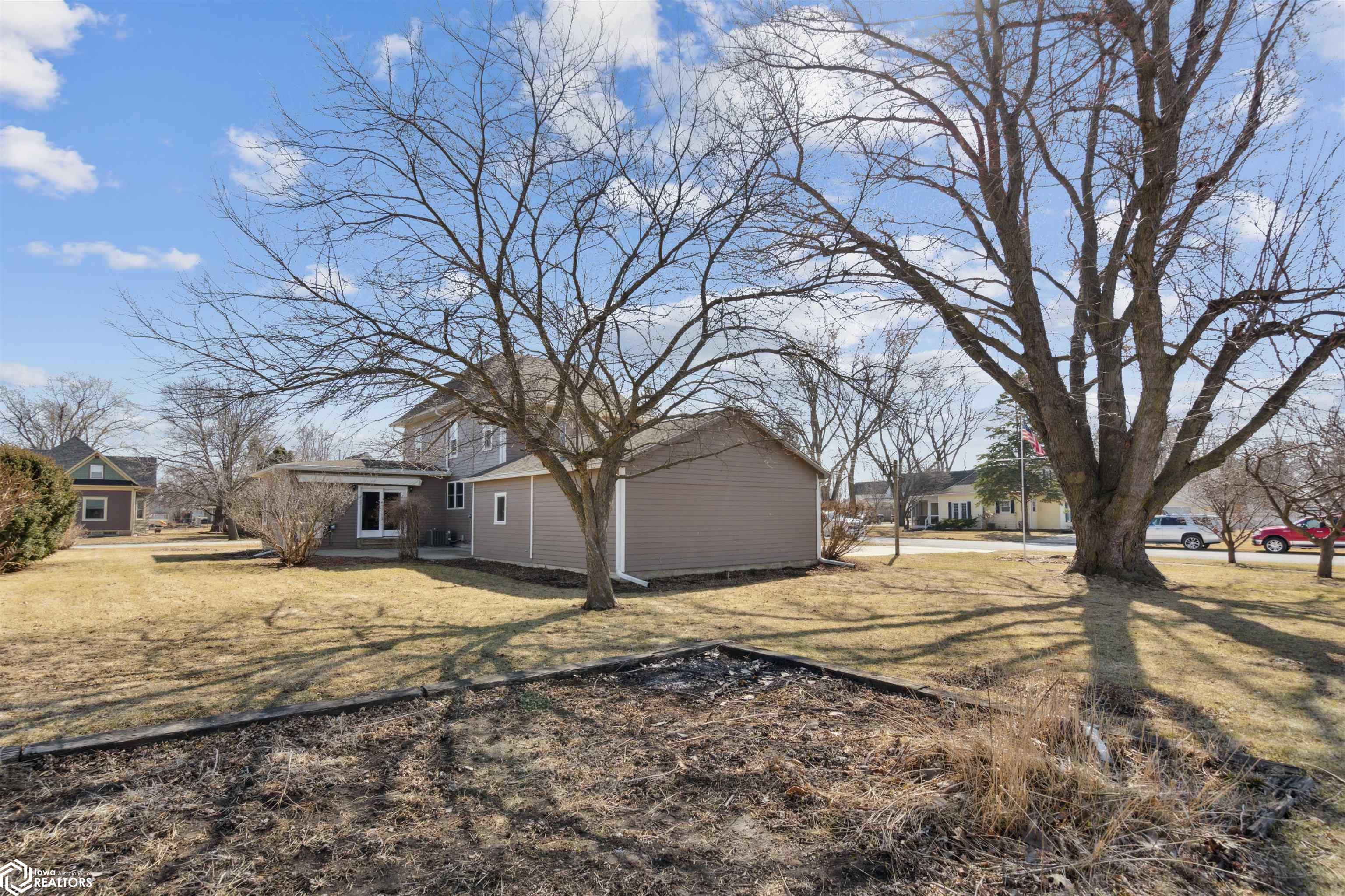 513 E Poplar Street, Roland, Iowa image 34