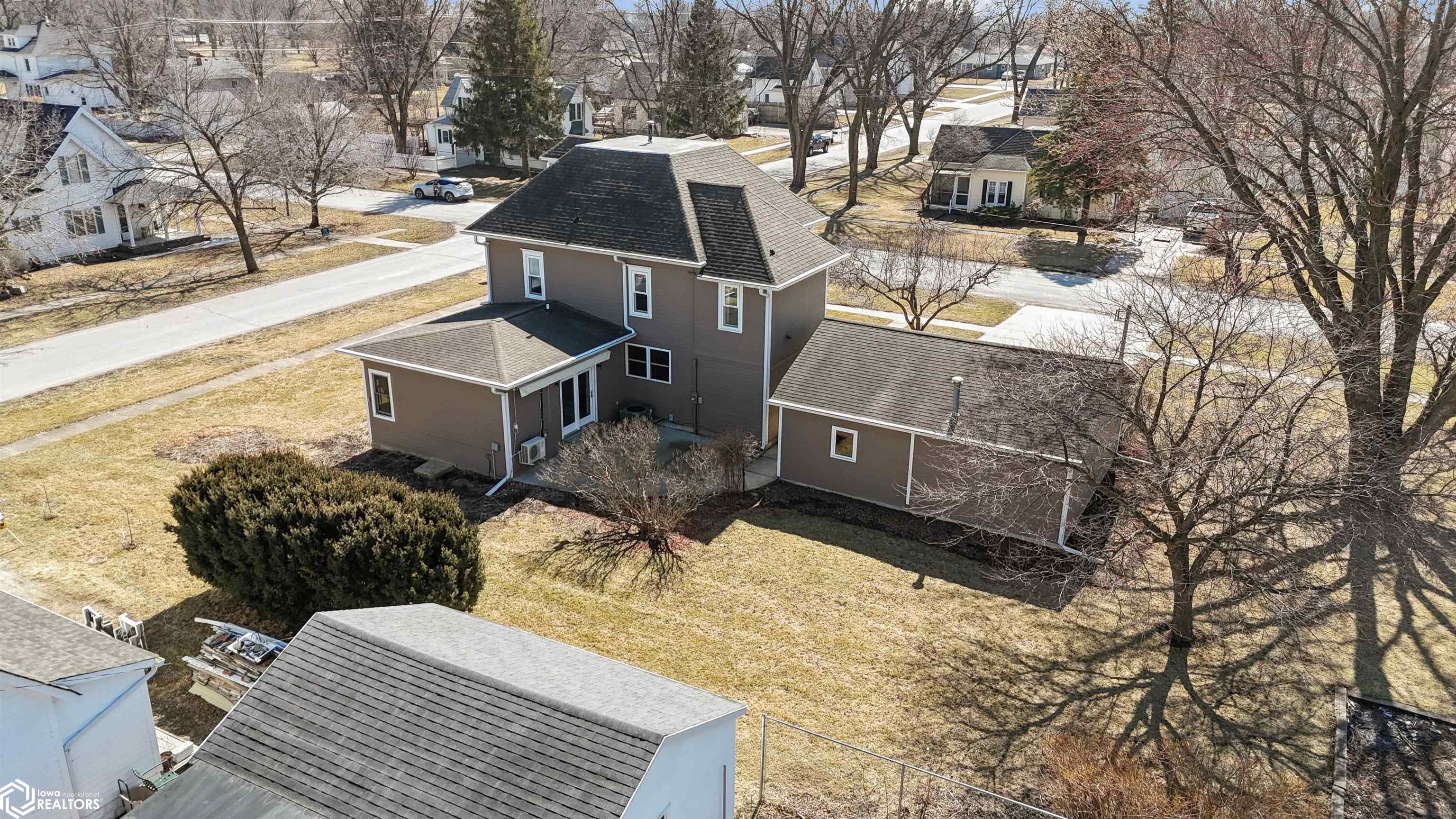 513 E Poplar Street, Roland, Iowa image 43