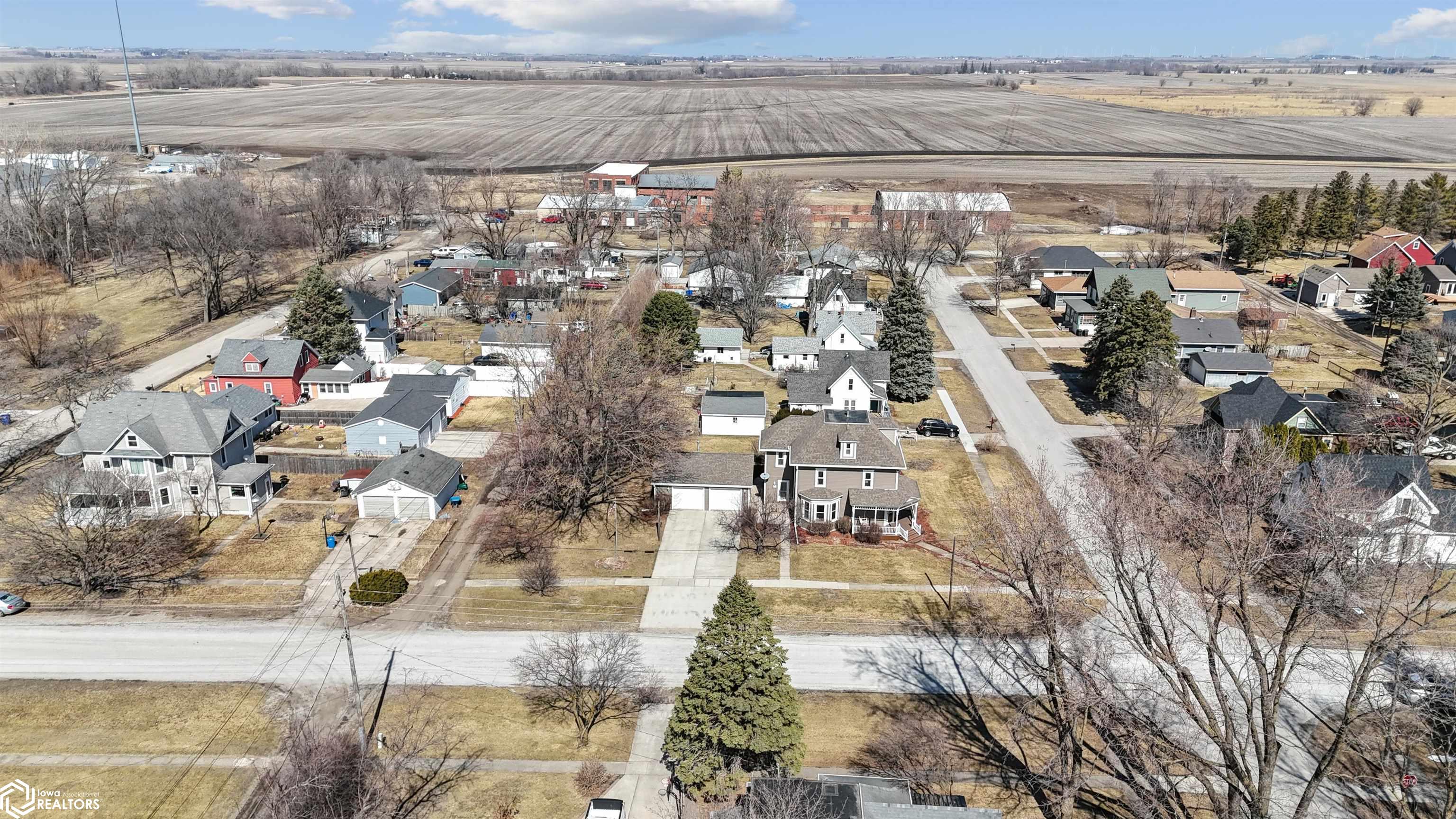 513 E Poplar Street, Roland, Iowa image 47