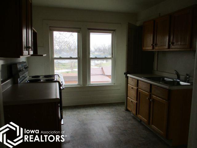 305 W Jefferson Street, Bloomfield, Iowa image 36