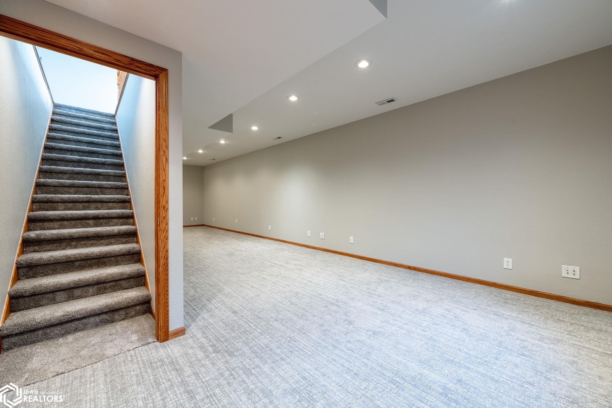 3001 Country Club View, Harlan, Iowa image 33
