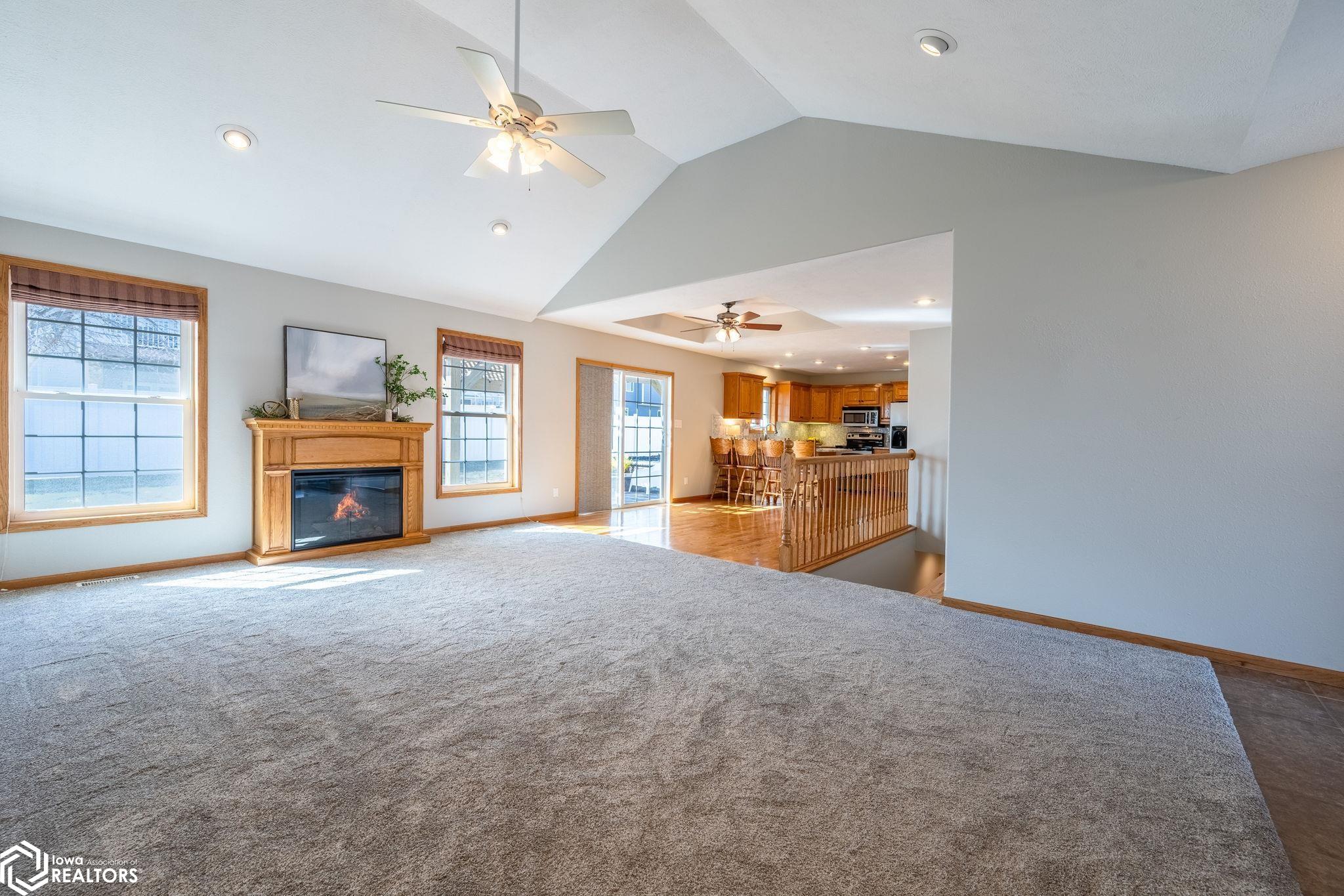 3001 Country Club View, Harlan, Iowa image 6