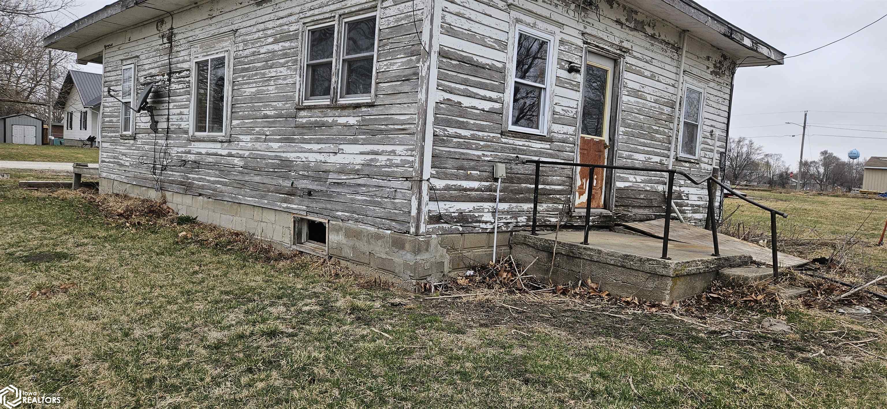 206 S Adams, Kellerton, Iowa image 4