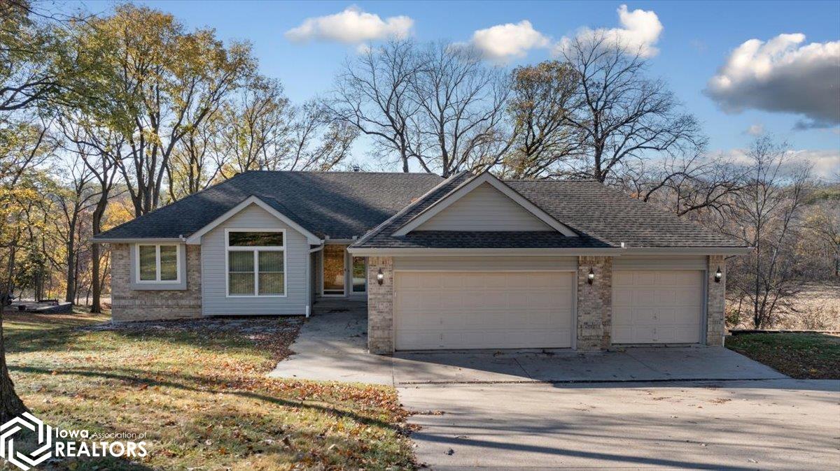 22690 Forrester Lane, Glenwood, Iowa image 1