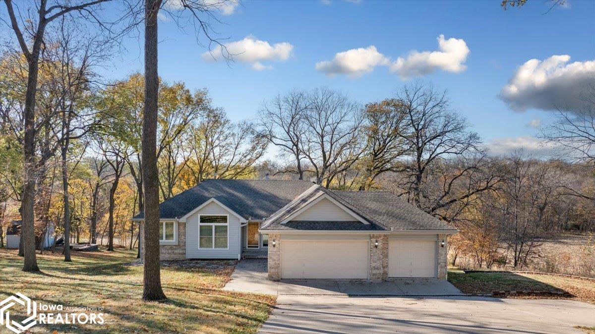 22690 Forrester Lane, Glenwood, Iowa image 2