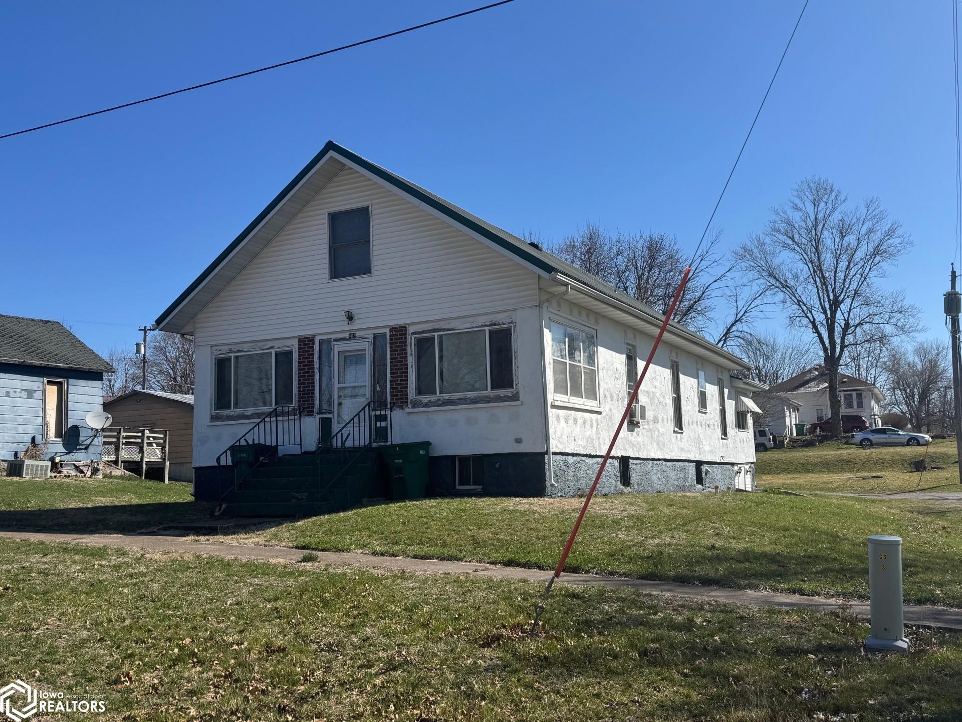 403 S Madison, Bloomfield, Iowa image 1