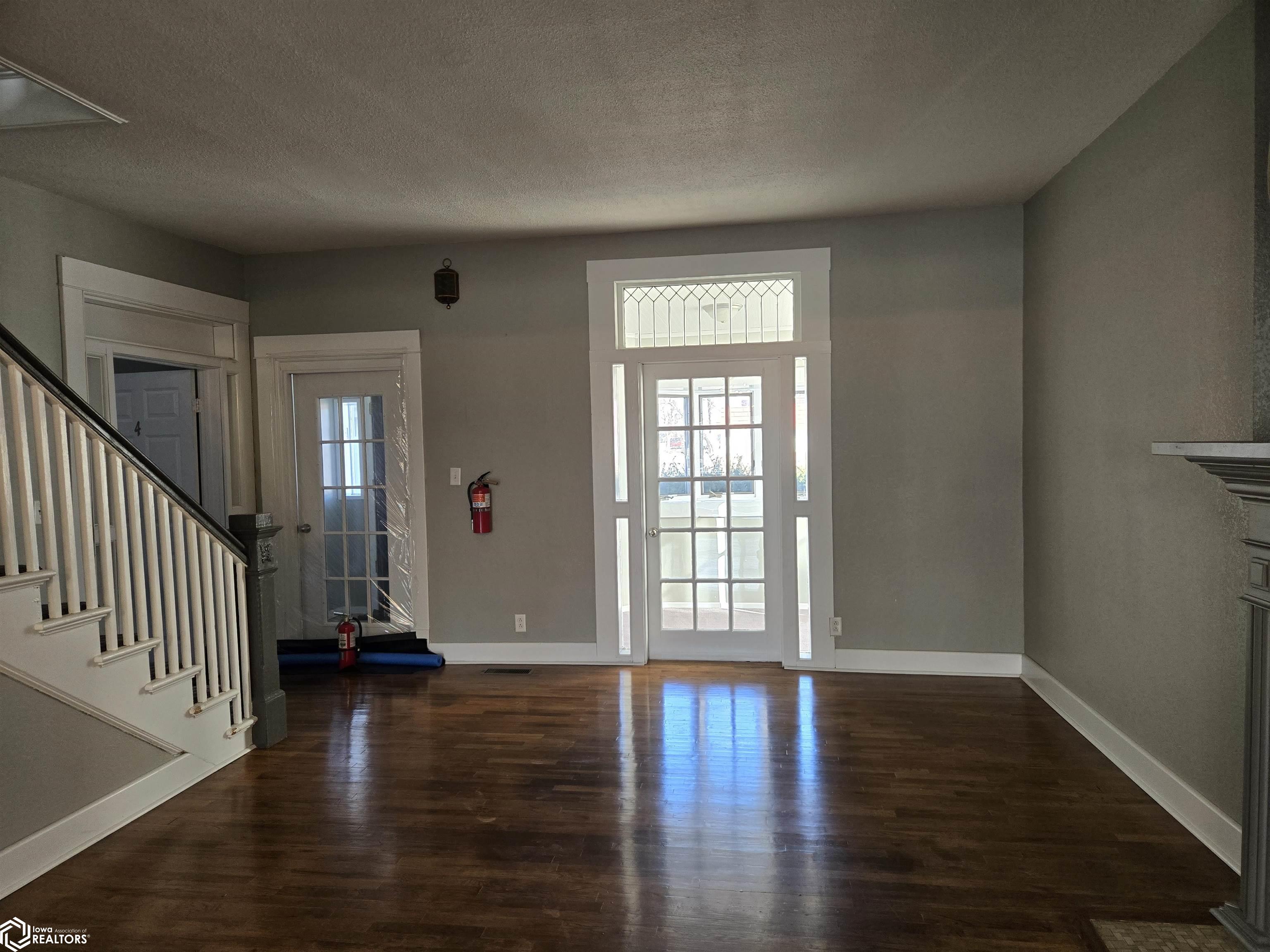 406 W Maple Street, Centerville, Iowa image 12