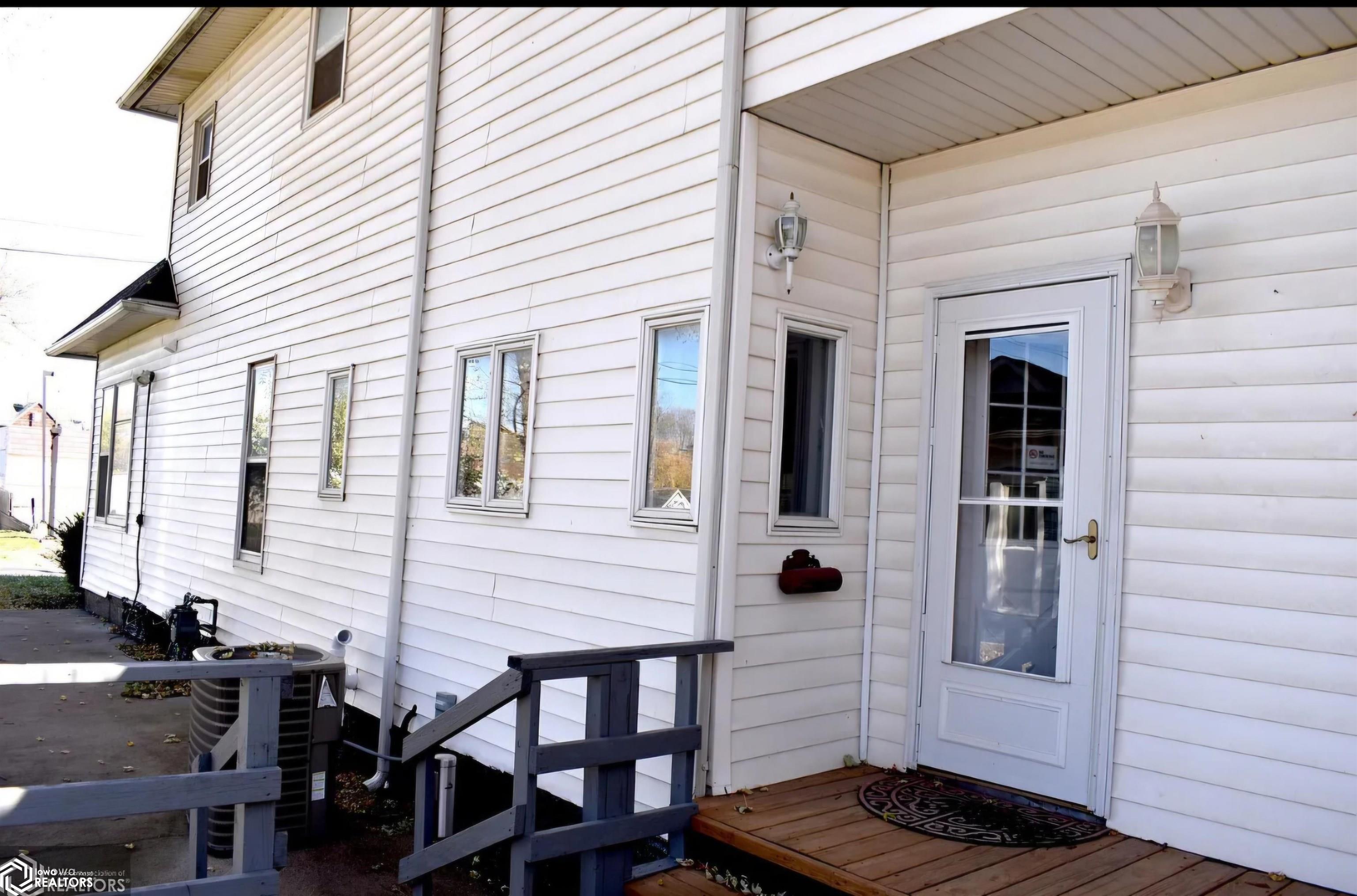 406 W Maple Street, Centerville, Iowa image 4
