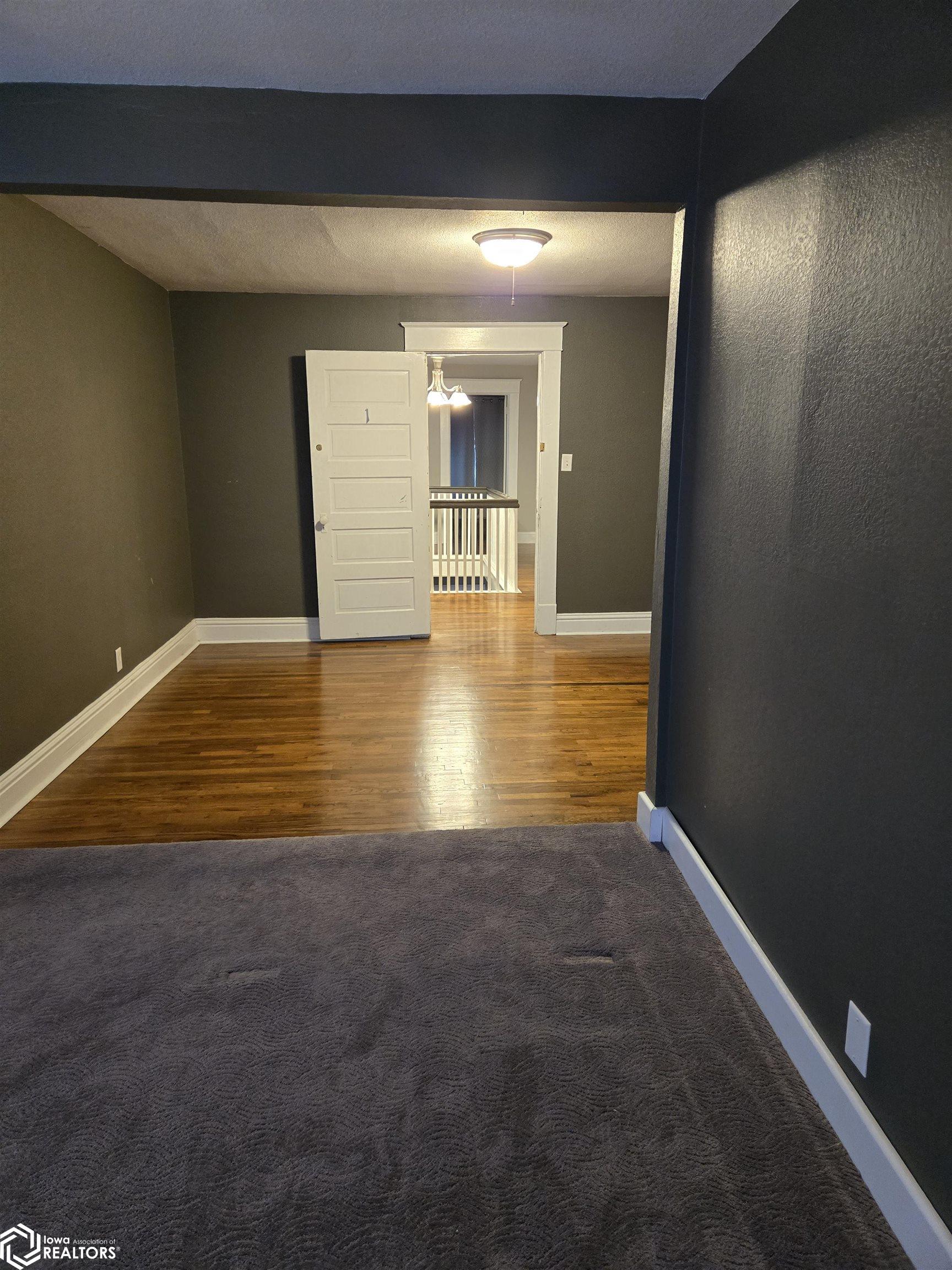 406 W Maple Street, Centerville, Iowa image 39