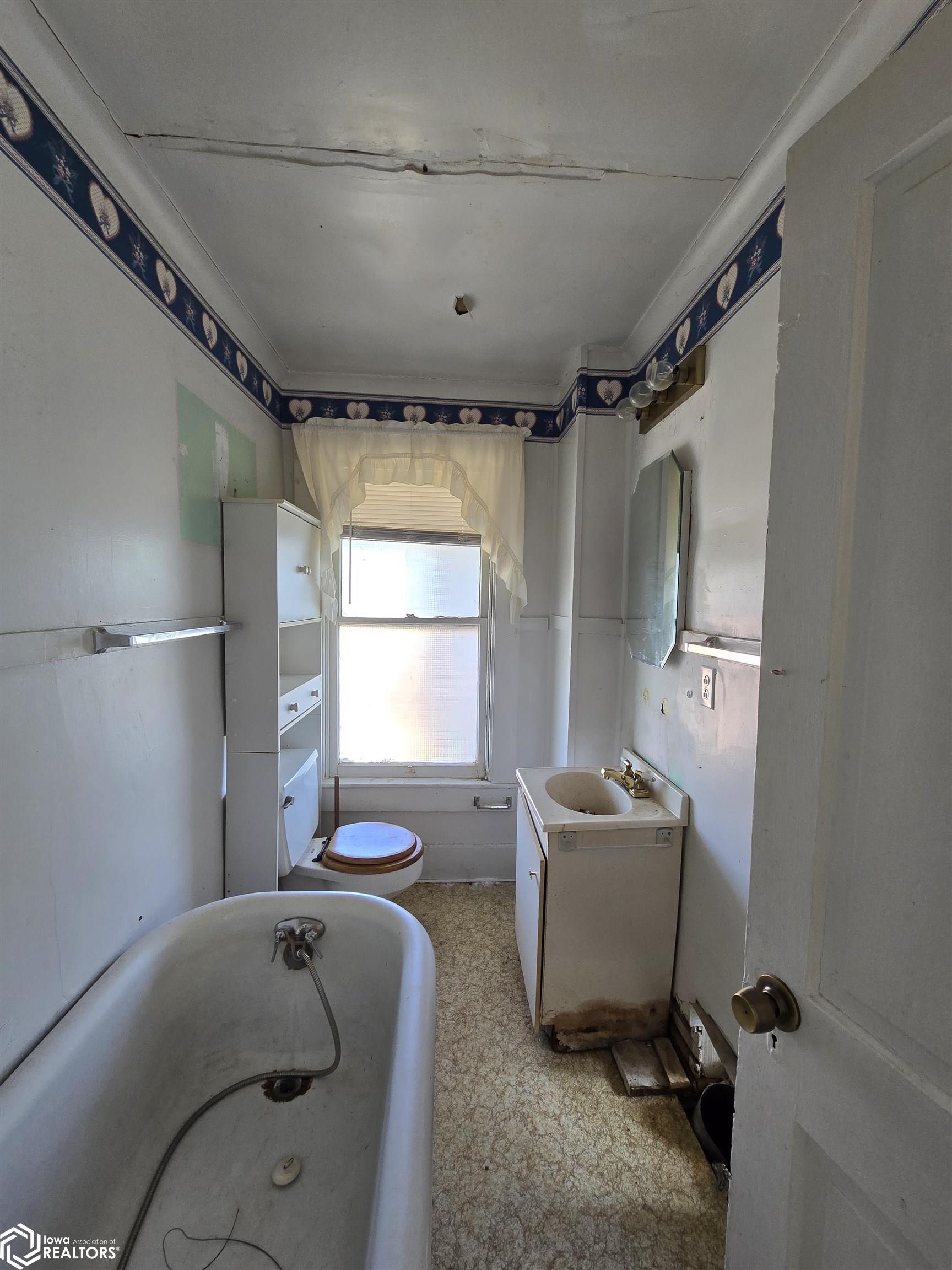 1801 Mount Pleasant Street, Burlington, Iowa image 6
