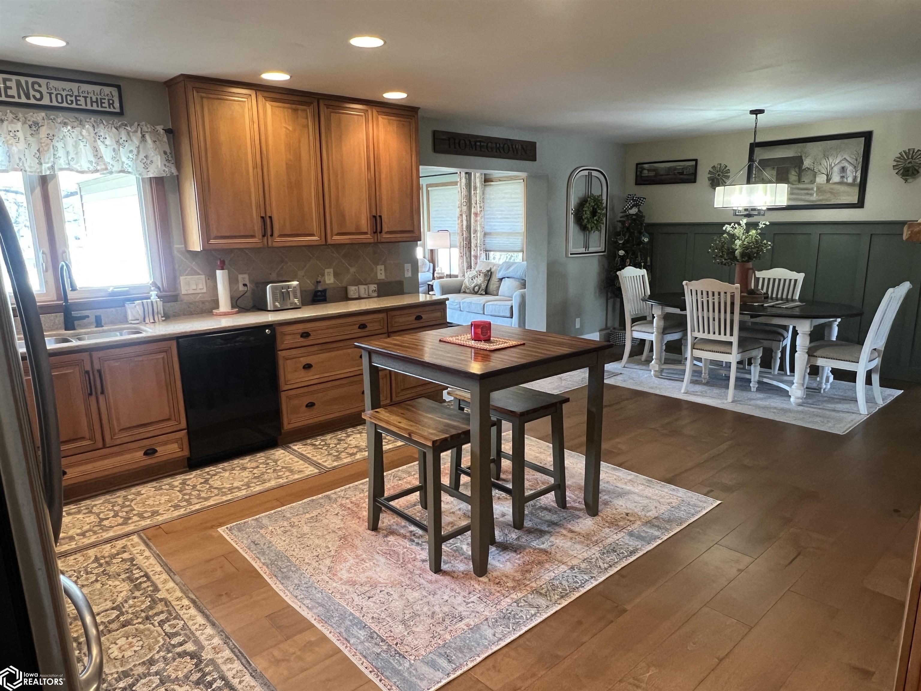 610 E Washington Street, Mount Pleasant, Iowa image 12