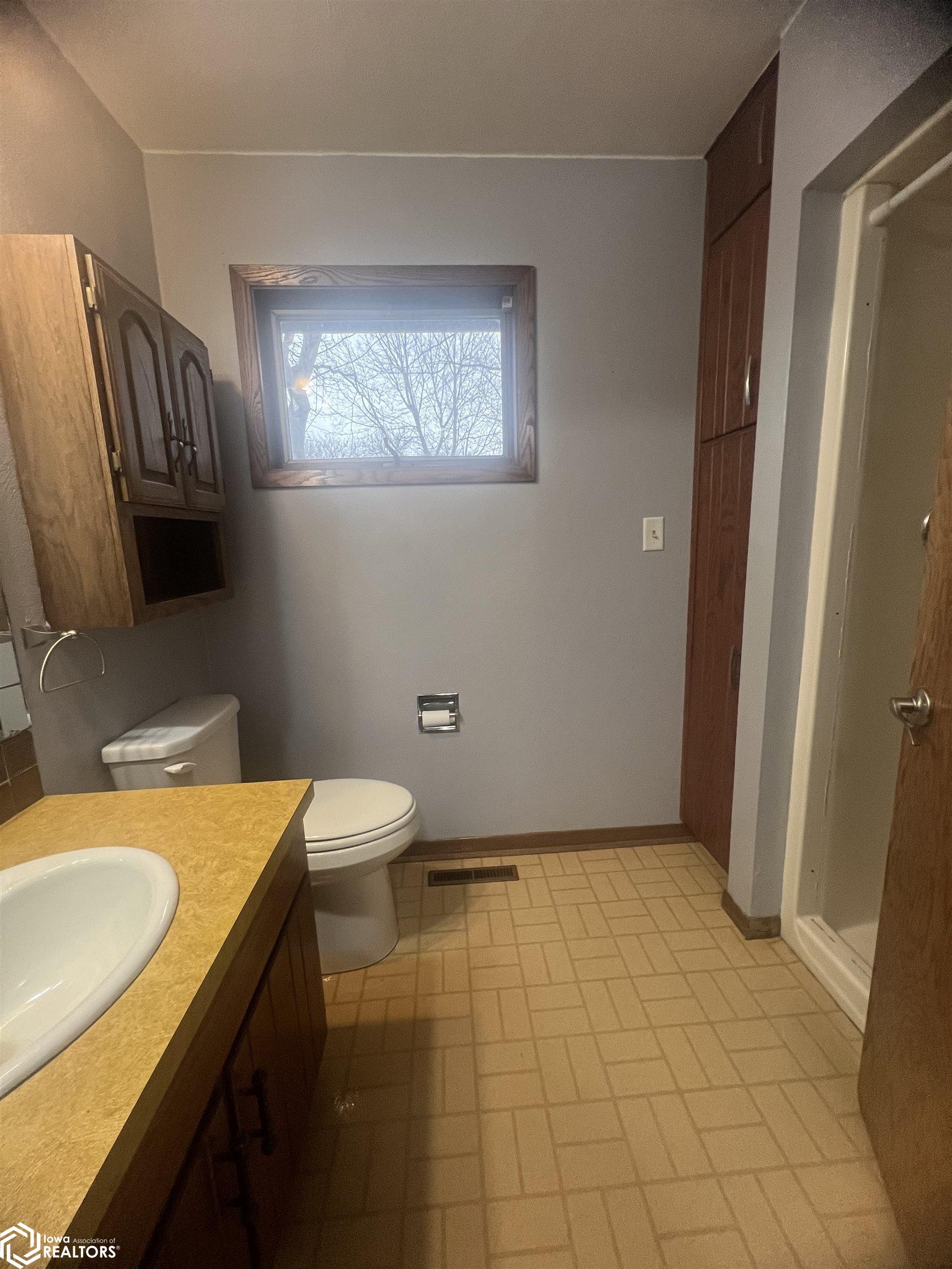 309 8th St. S., Humboldt, Iowa image 26